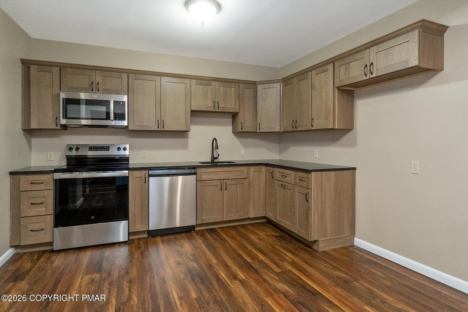 509 3rd Street Property Photo 36