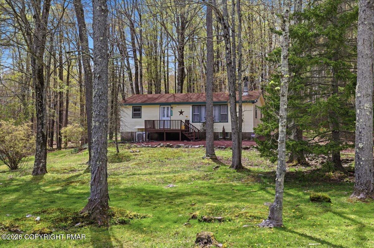 173 Bushkill Drive Property Photo 2