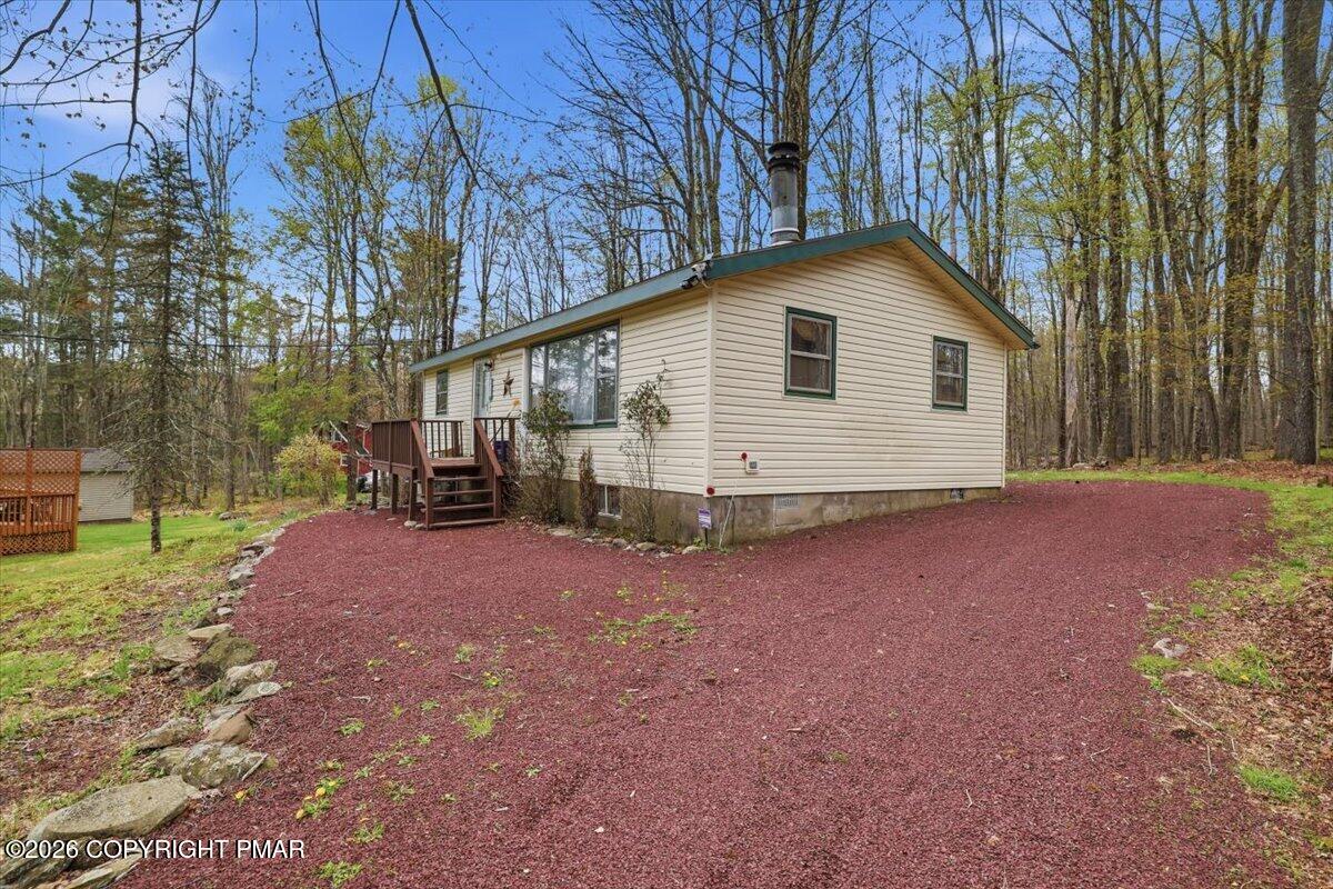 173 Bushkill Drive Property Photo 4