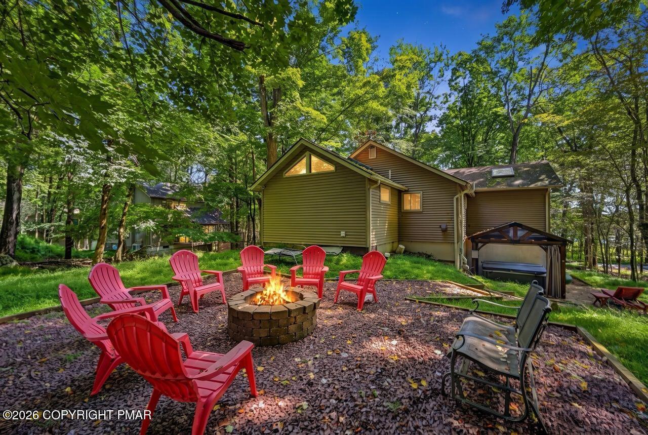 155 Cotton Tail Lane Property Photo 4