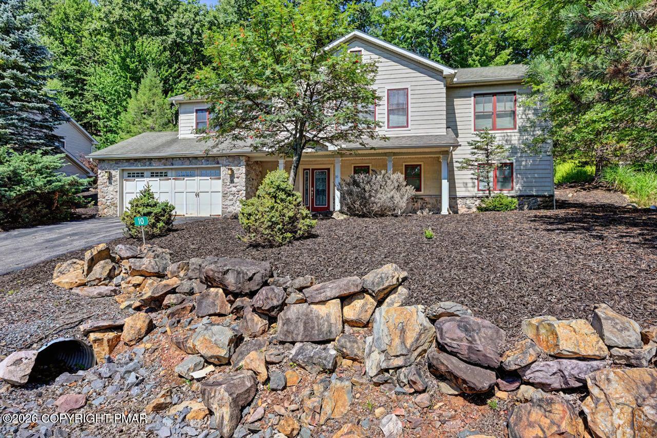 10 Bluestone Court Property Photo 1