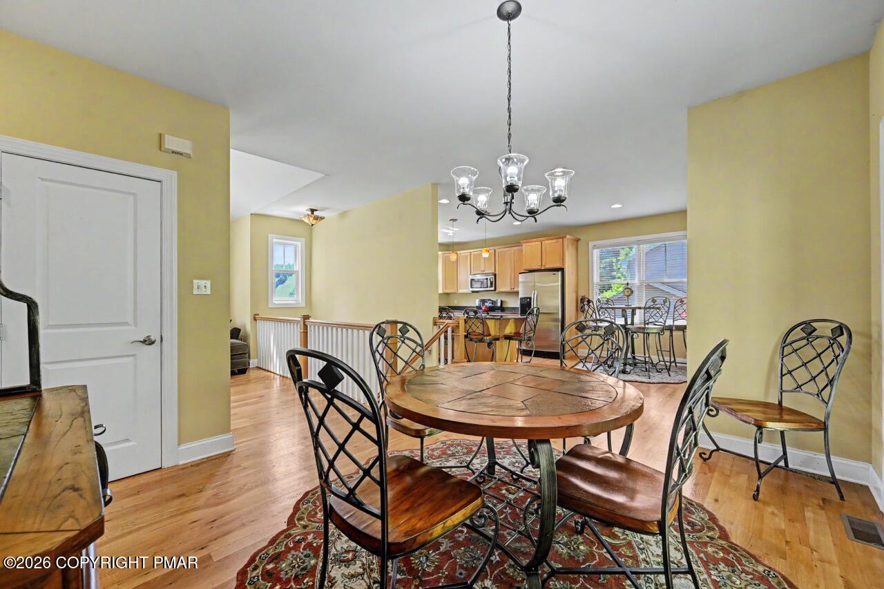 10 Bluestone Court Property Photo 23