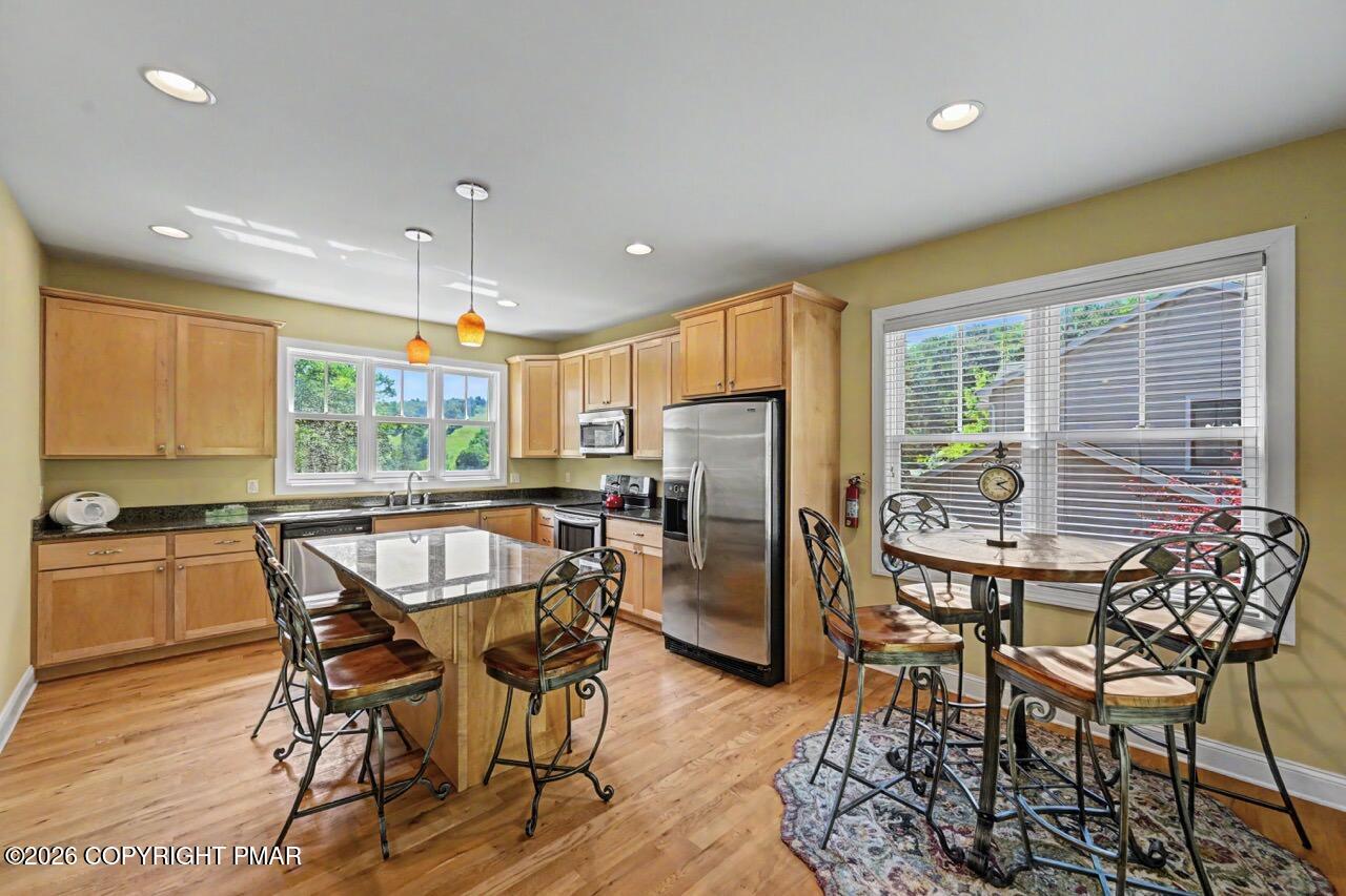 10 Bluestone Court Property Photo 28