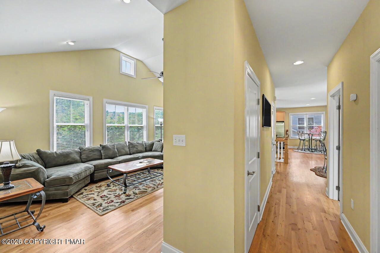 10 Bluestone Court Property Photo 37
