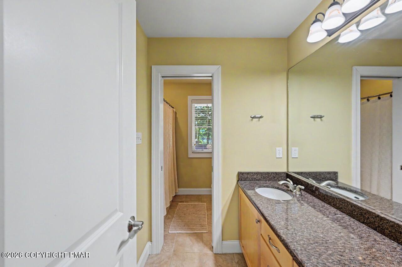 10 Bluestone Court Property Photo 55