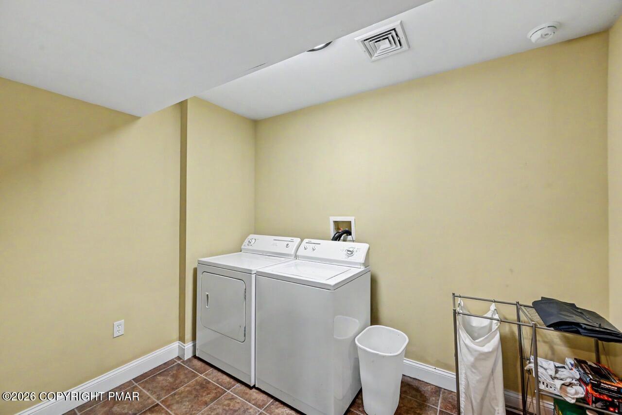 10 Bluestone Court Property Photo 62