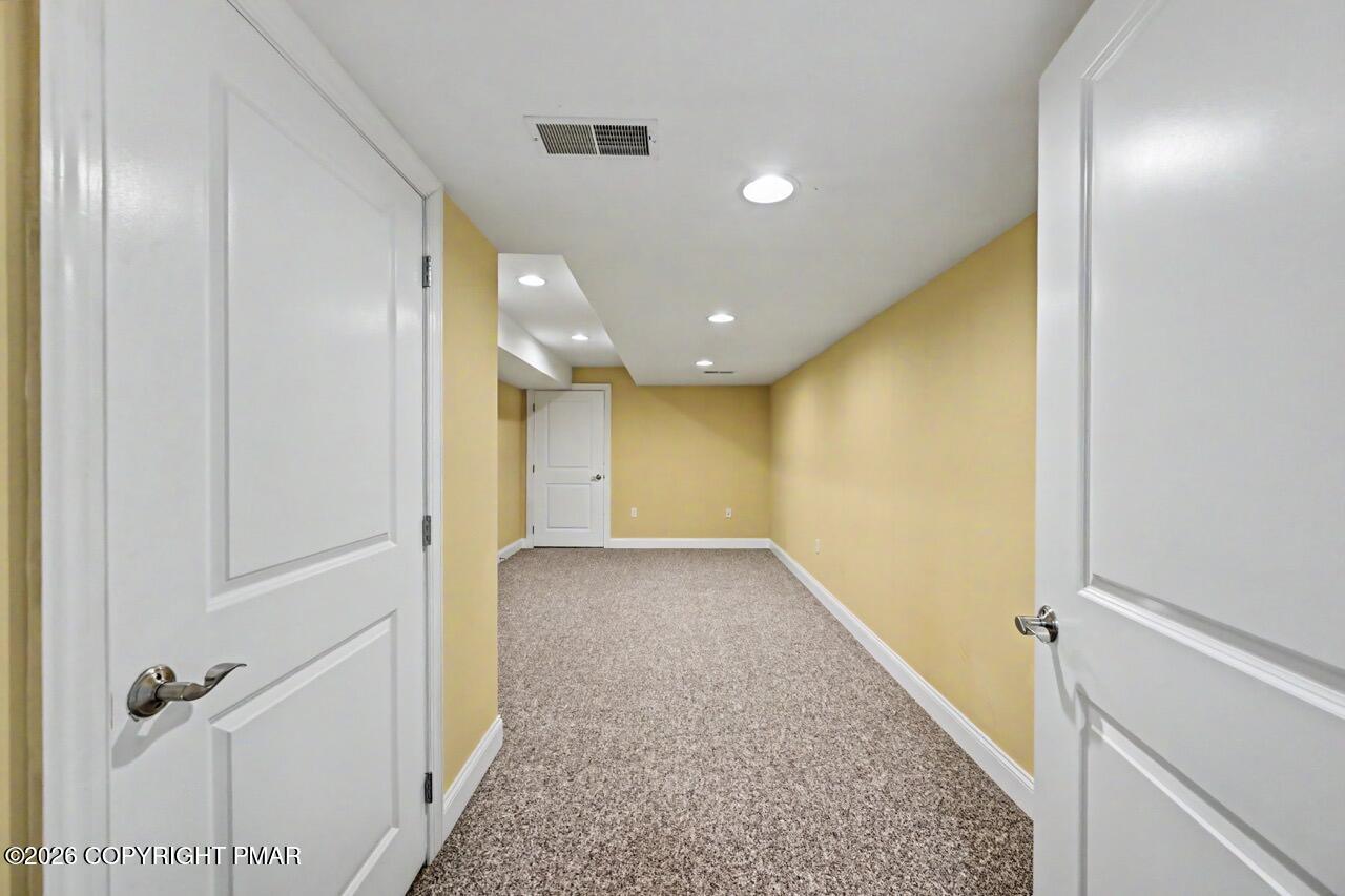 10 Bluestone Court Property Photo 64
