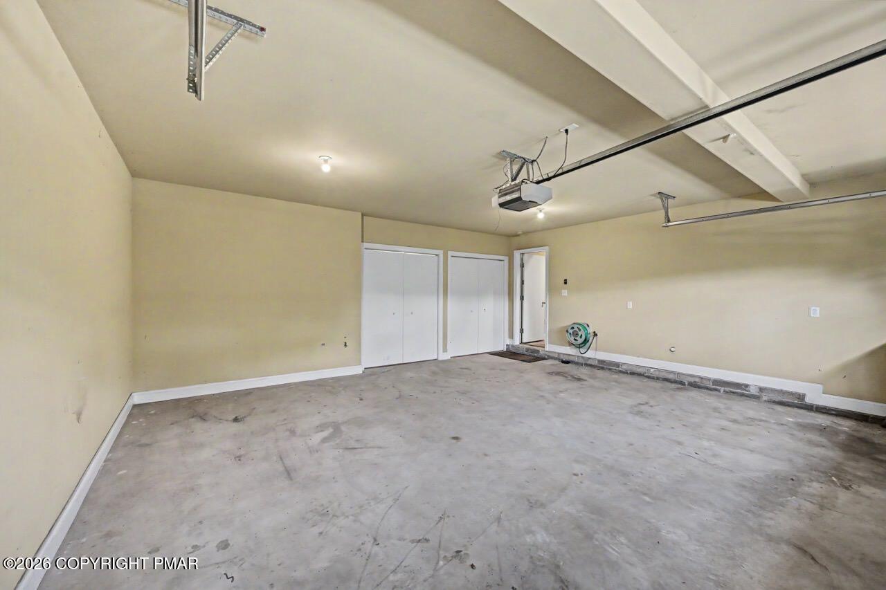 10 Bluestone Court Property Photo 68