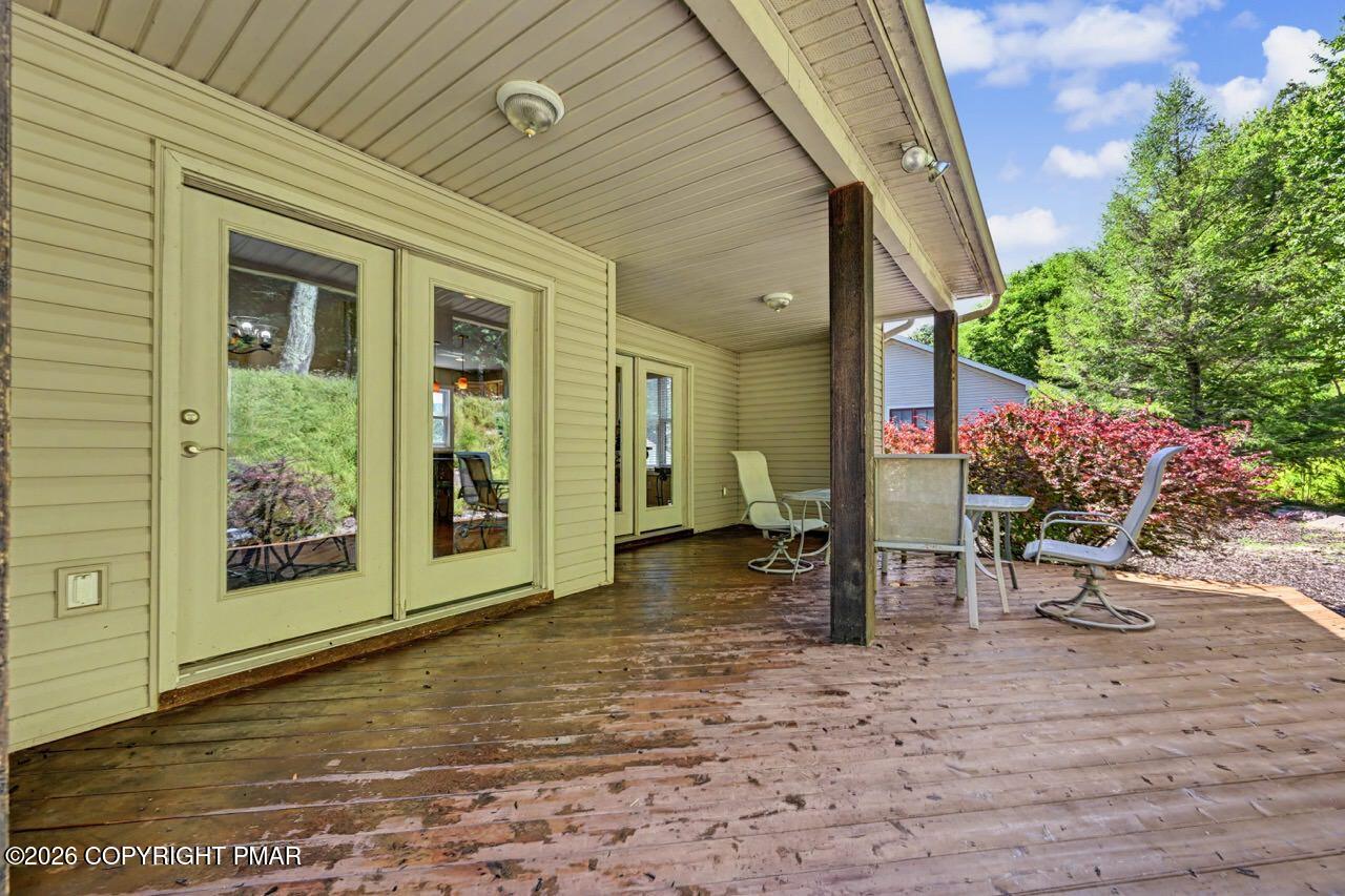 10 Bluestone Court Property Photo 72