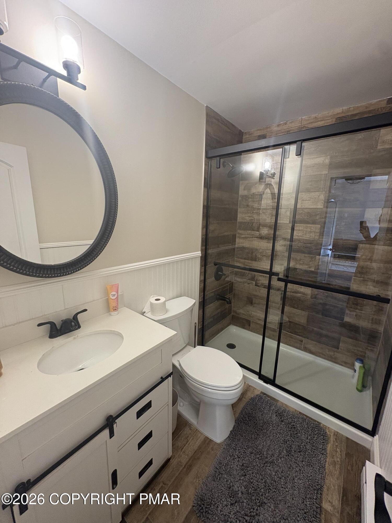 1388 Glade Drive S Property Photo 10