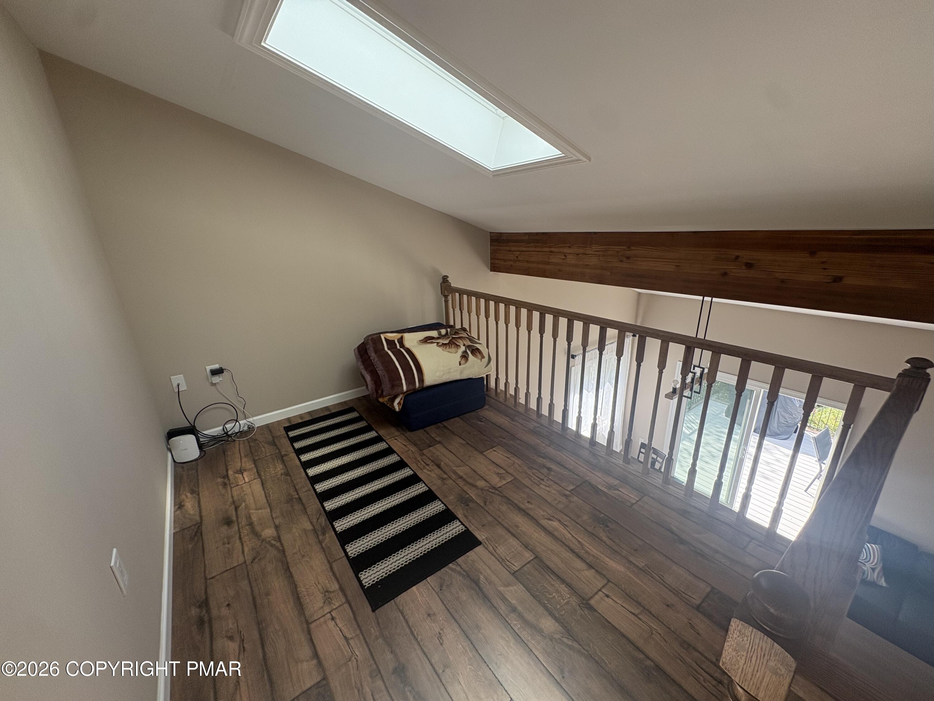 1388 Glade Drive S Property Photo 12
