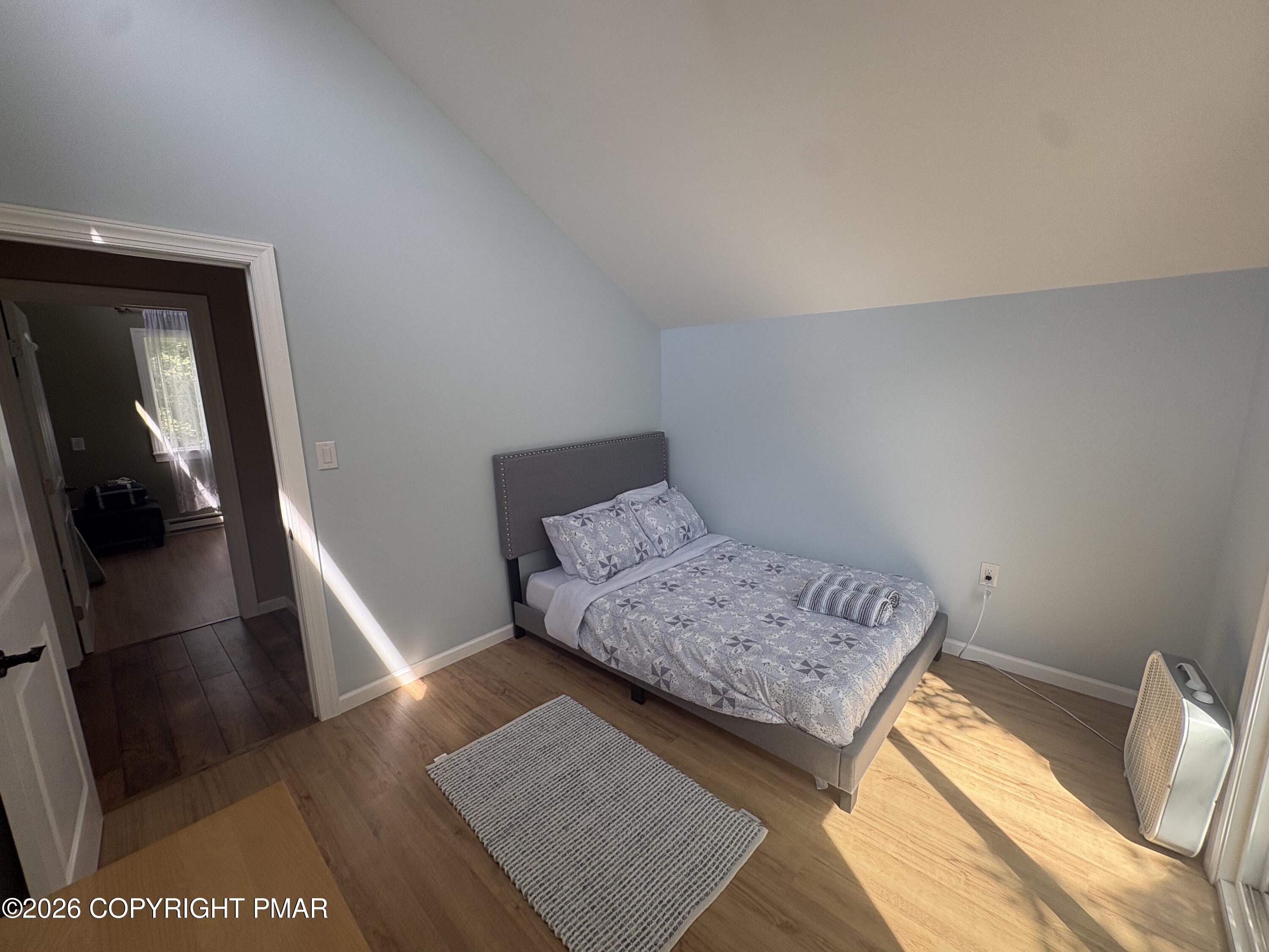 1388 Glade Drive S Property Photo 13