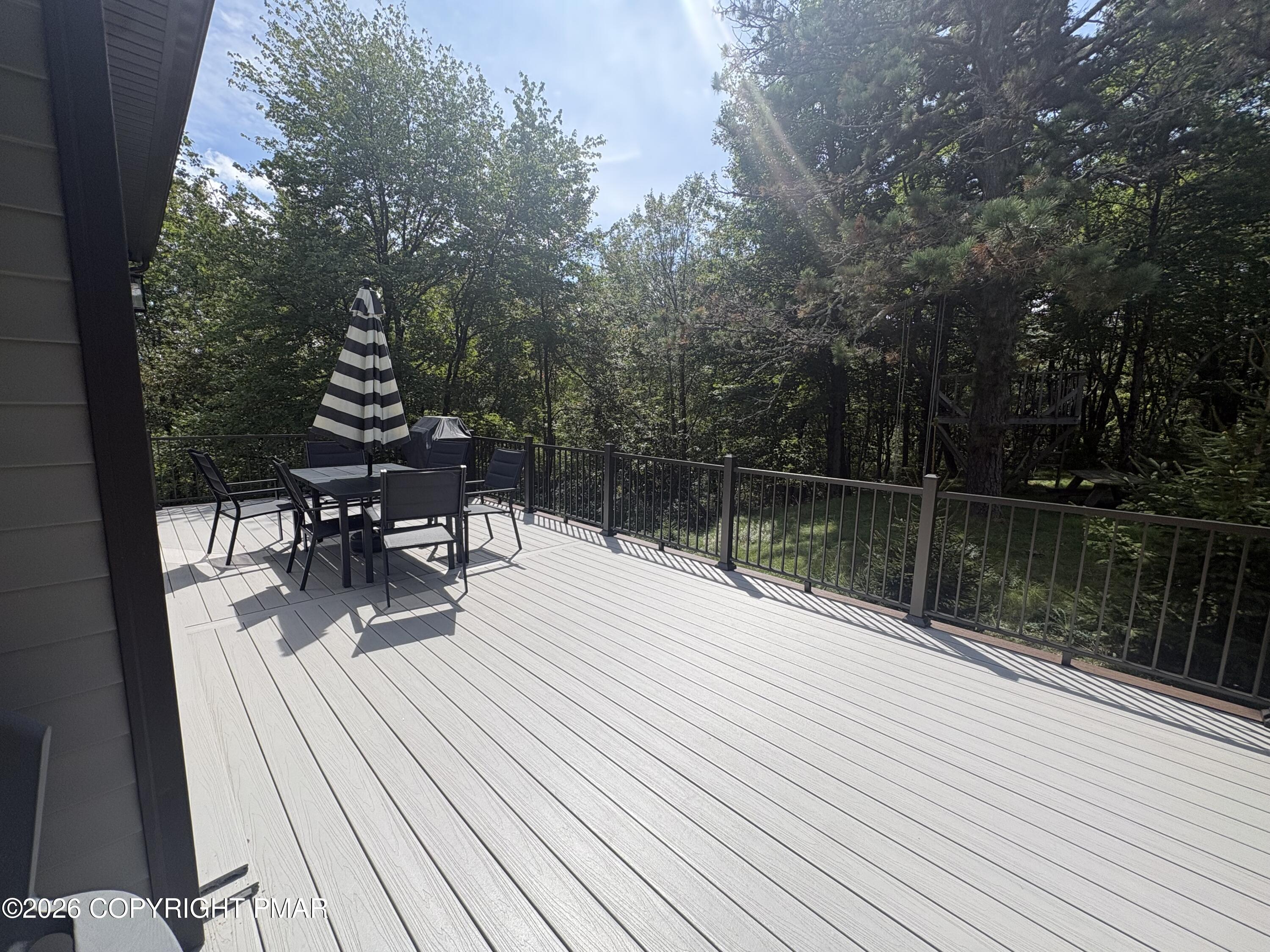 1388 Glade Drive S Property Photo 20