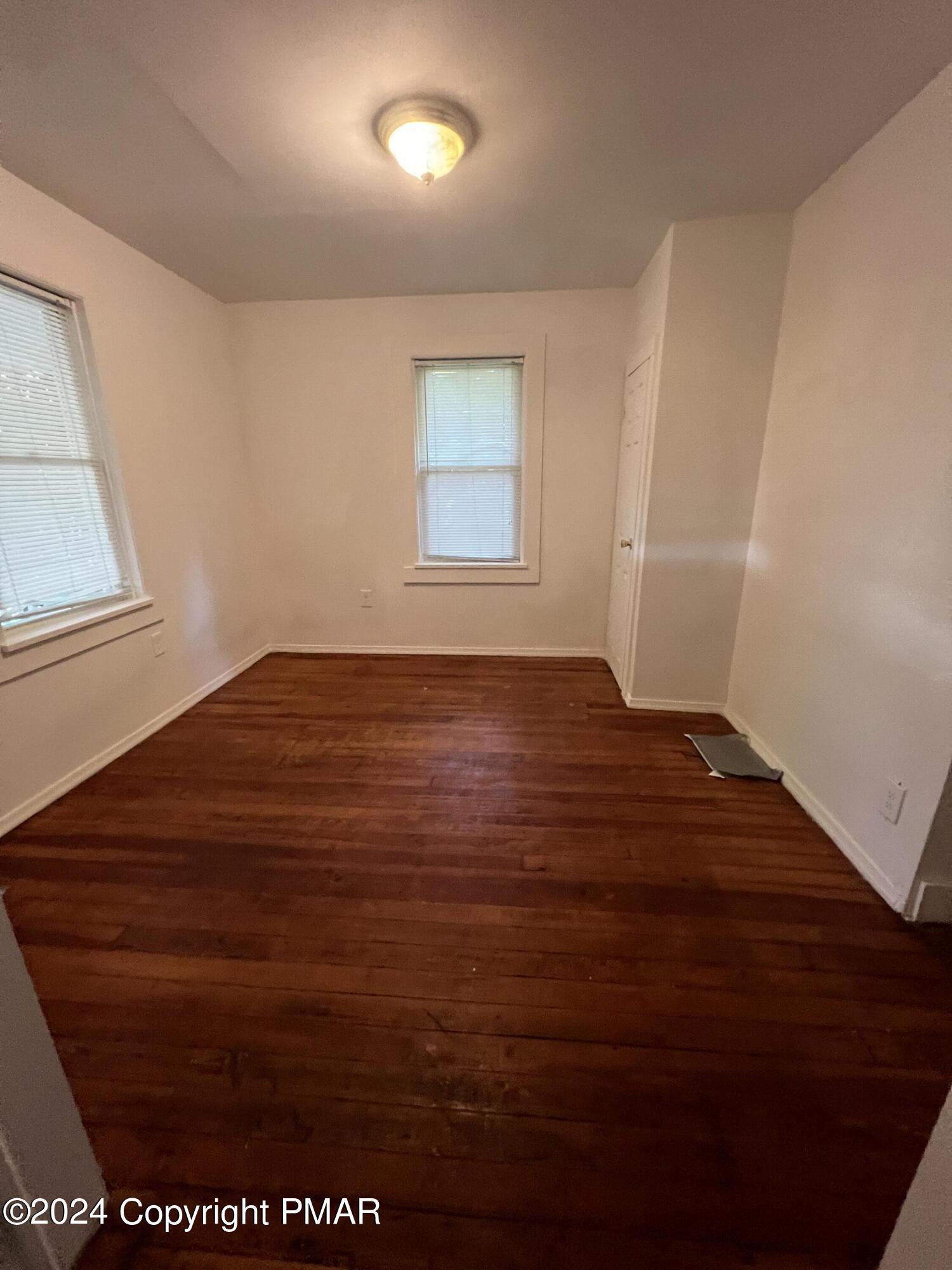 99 Walnut Street Property Photo 3