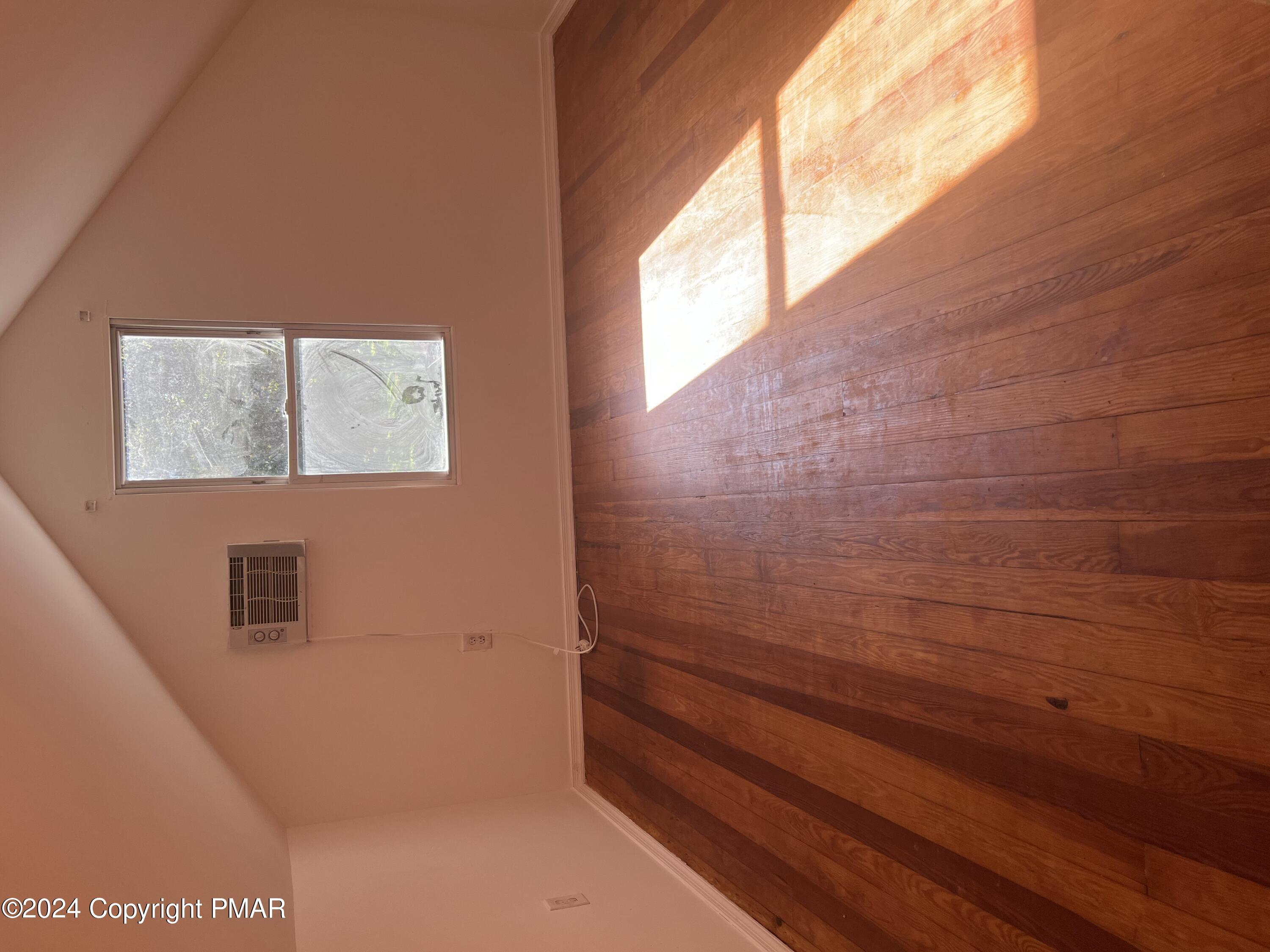 99 Walnut Street Property Photo 12
