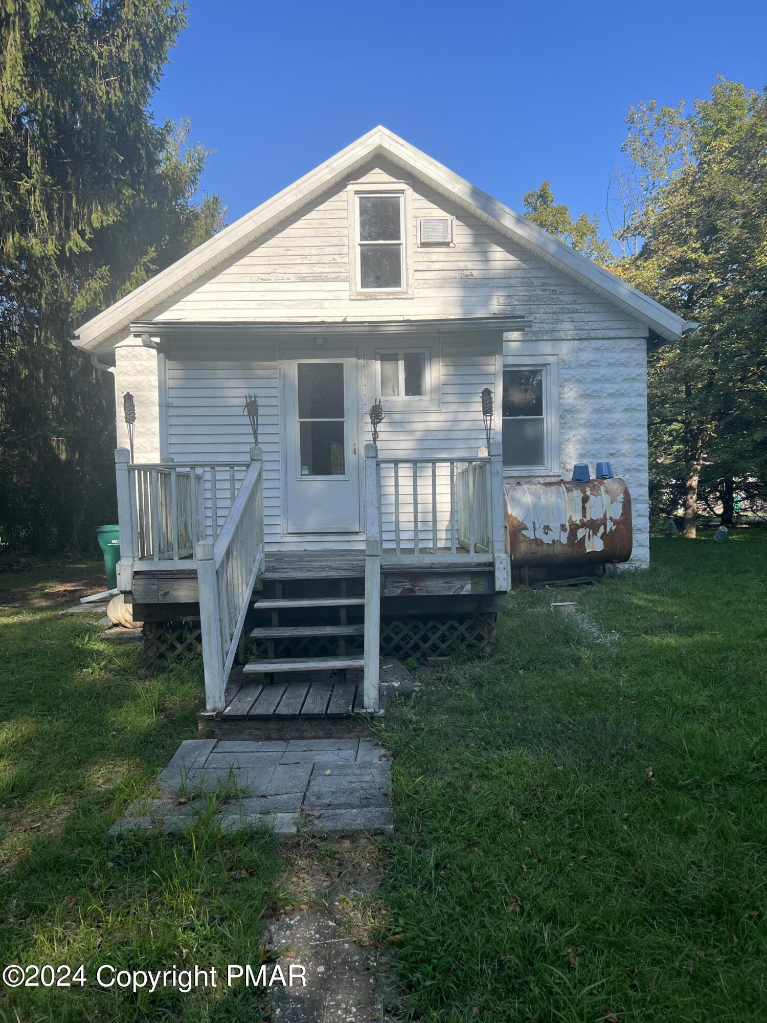 99 Walnut Street Property Photo 14
