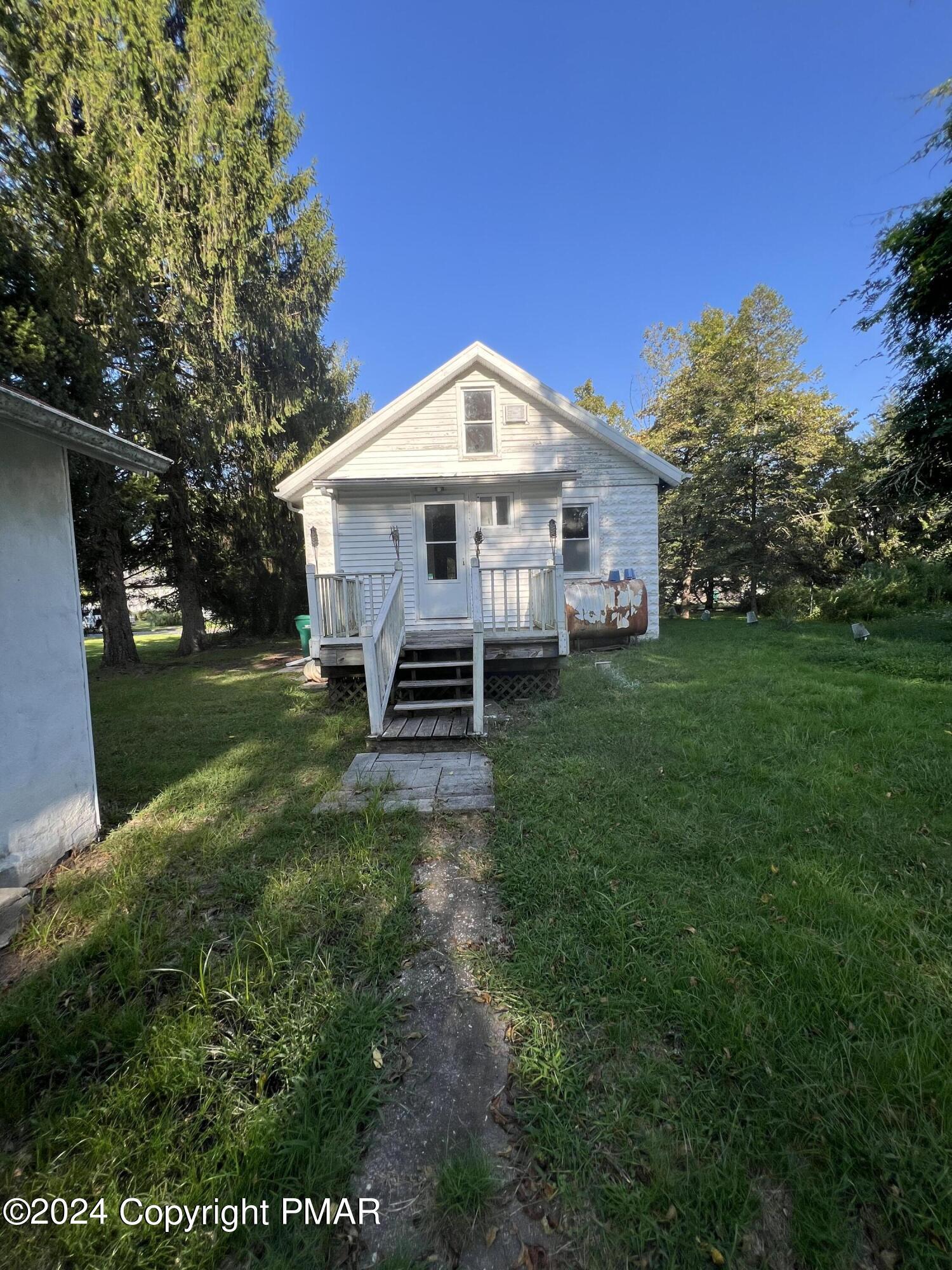 99 Walnut Street Property Photo 15