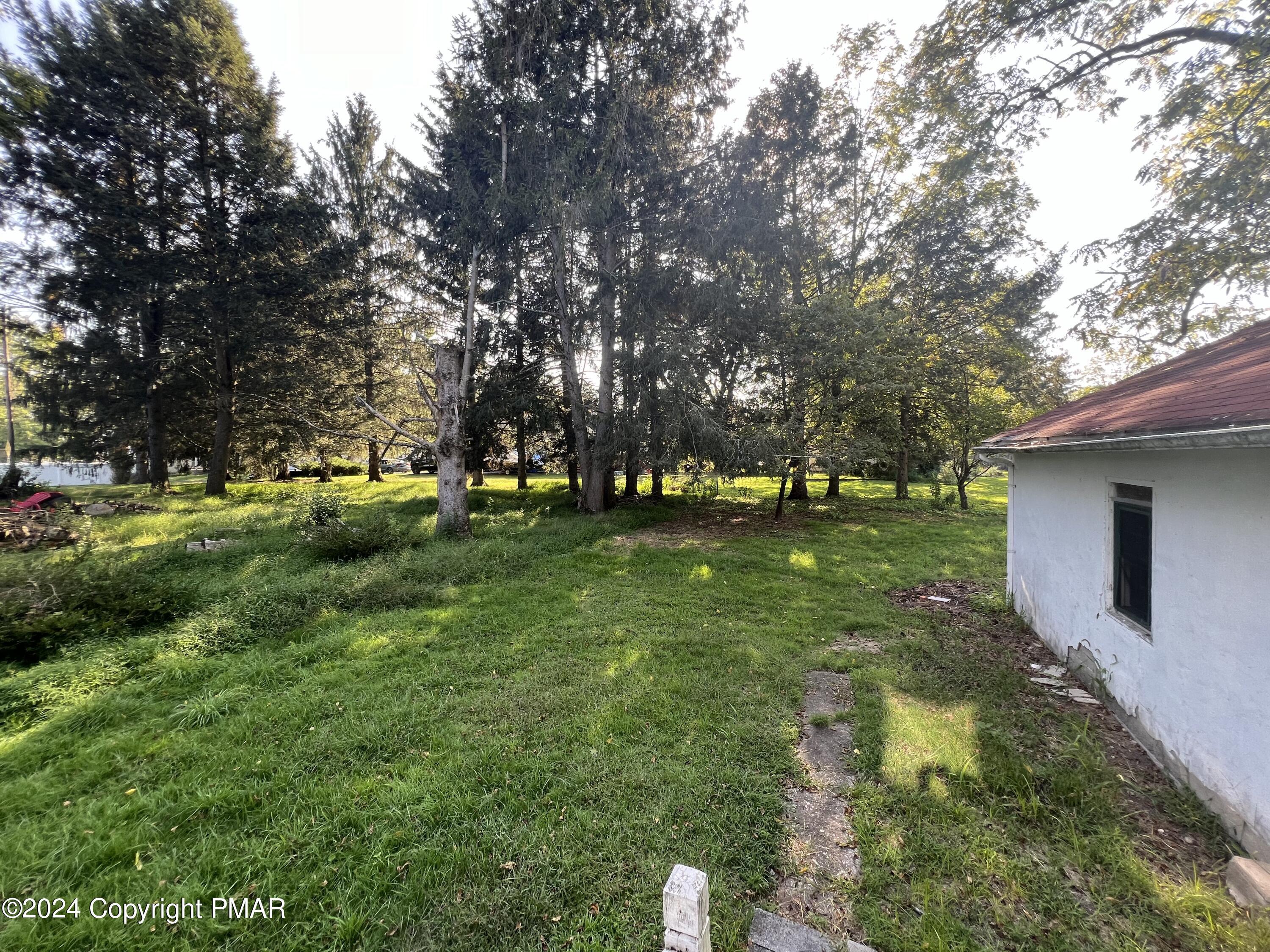 99 Walnut Street Property Photo 17