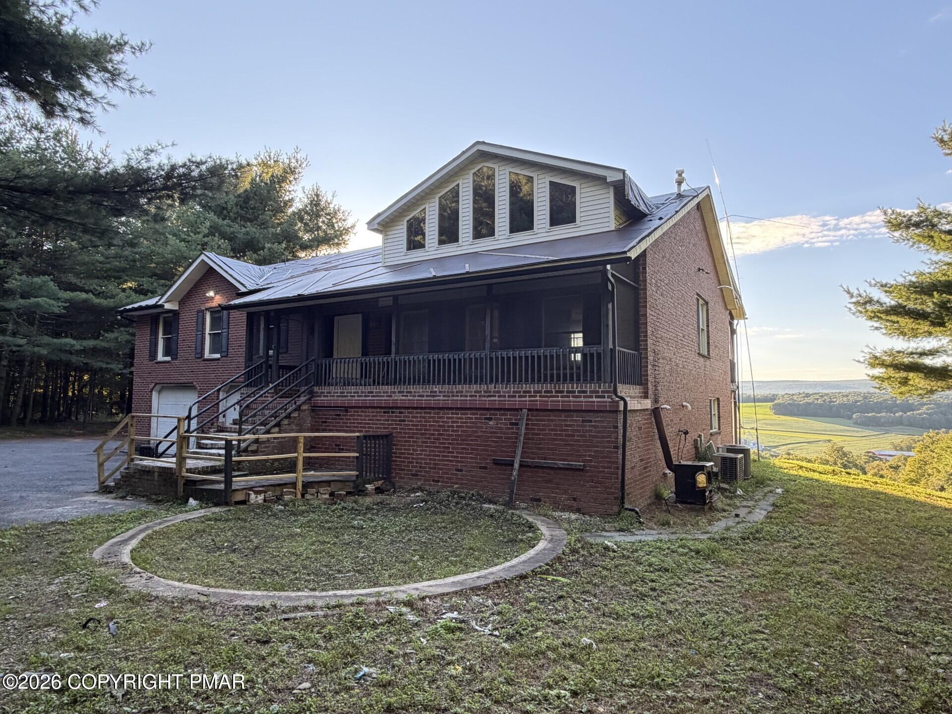 189 Turkey Ridge Drive Property Photo 3