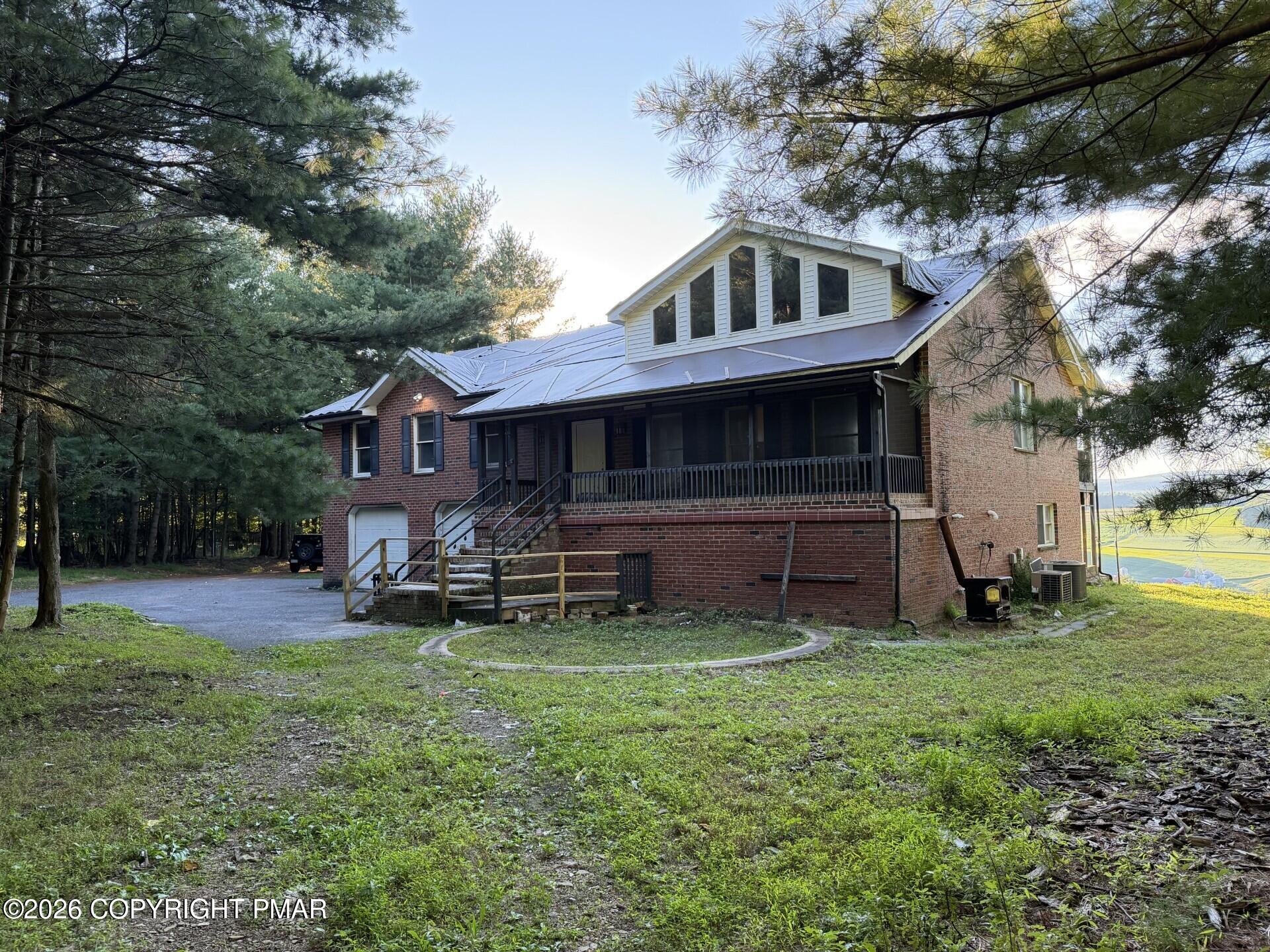 189 Turkey Ridge Drive Property Photo 5