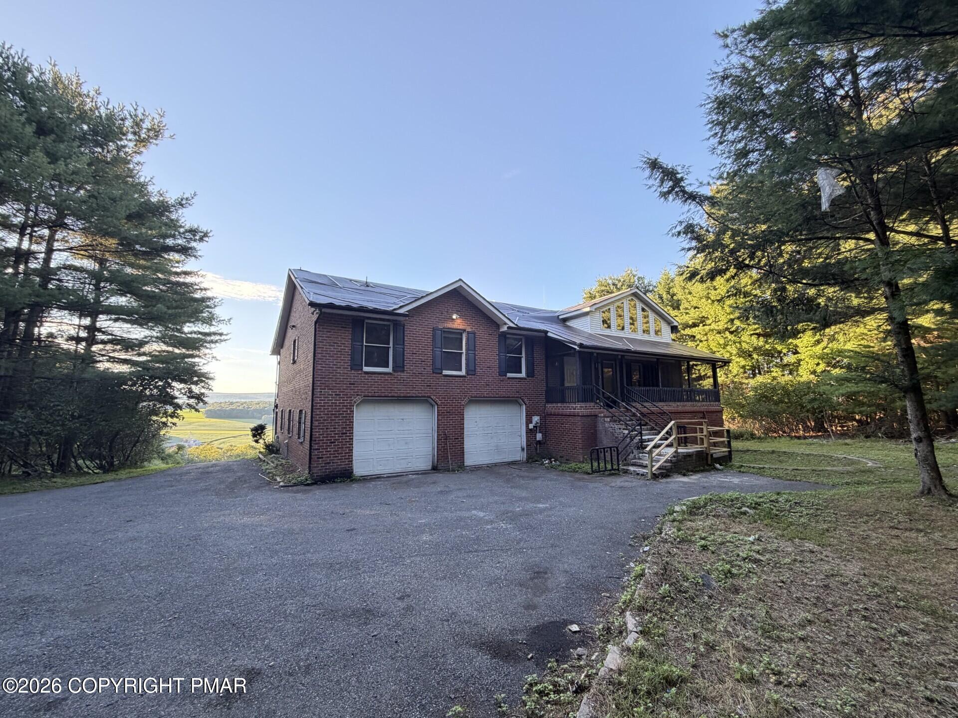 189 Turkey Ridge Drive Property Photo 8