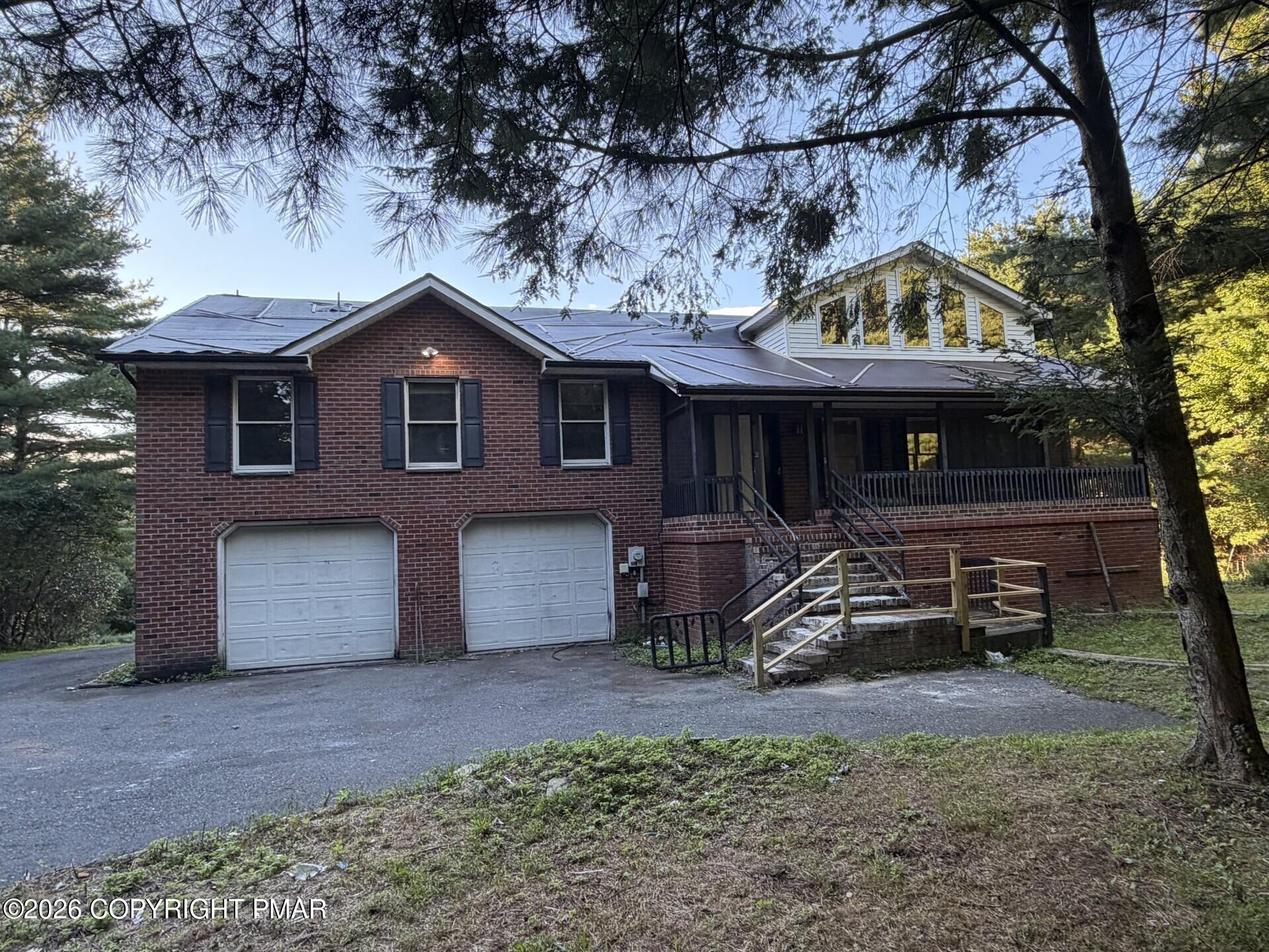189 Turkey Ridge Drive Property Photo 9