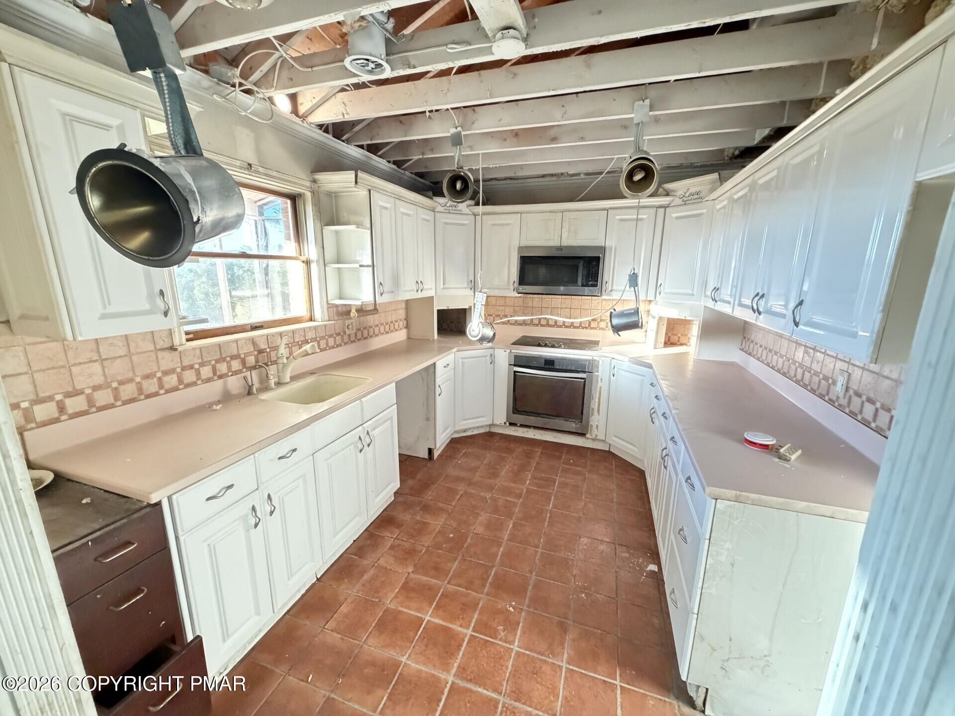 189 Turkey Ridge Drive Property Photo 26