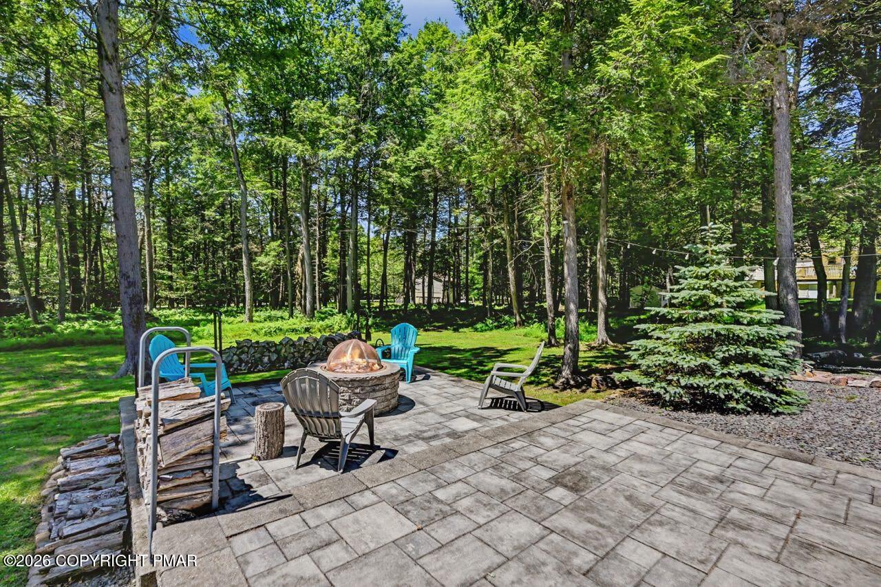 15 Lakeside Lane Property Photo 54