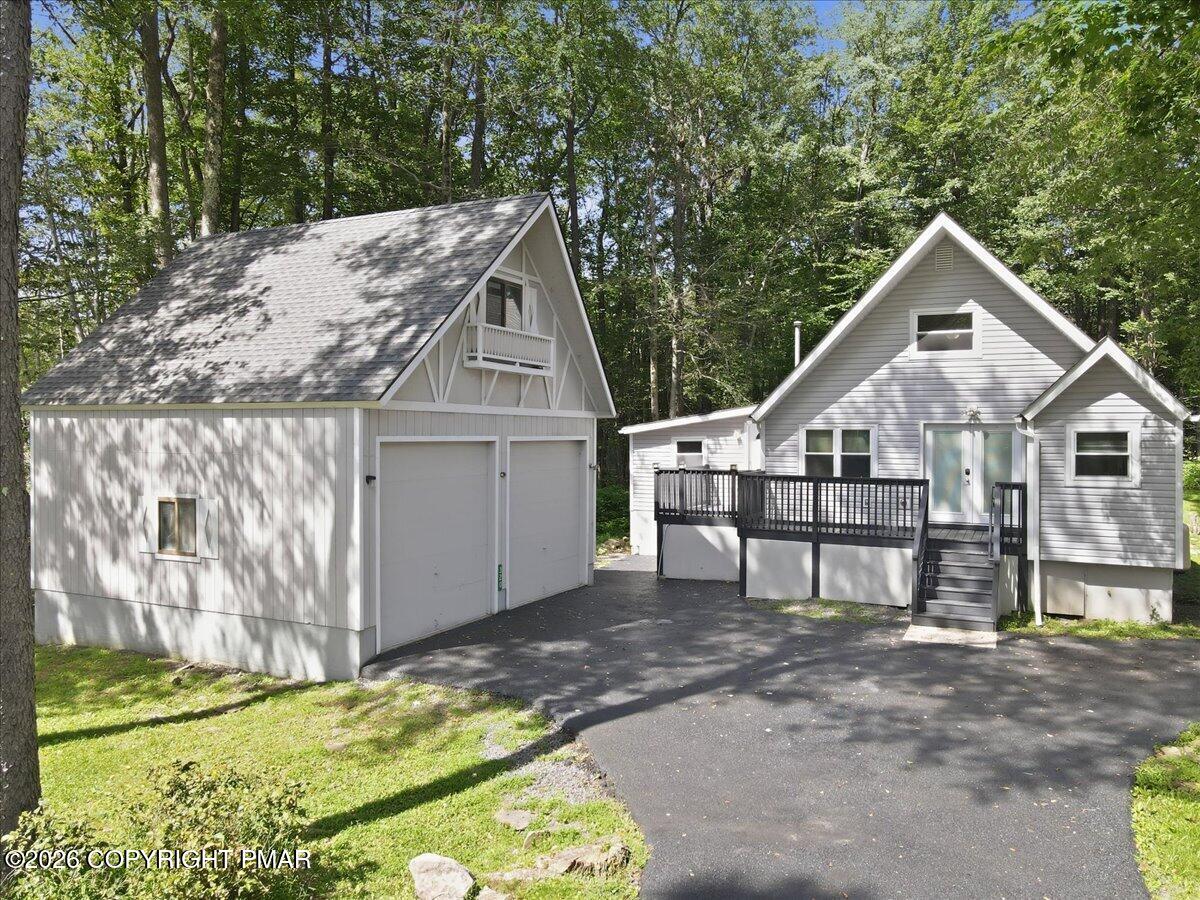 320 Lamont Way Property Photo 1