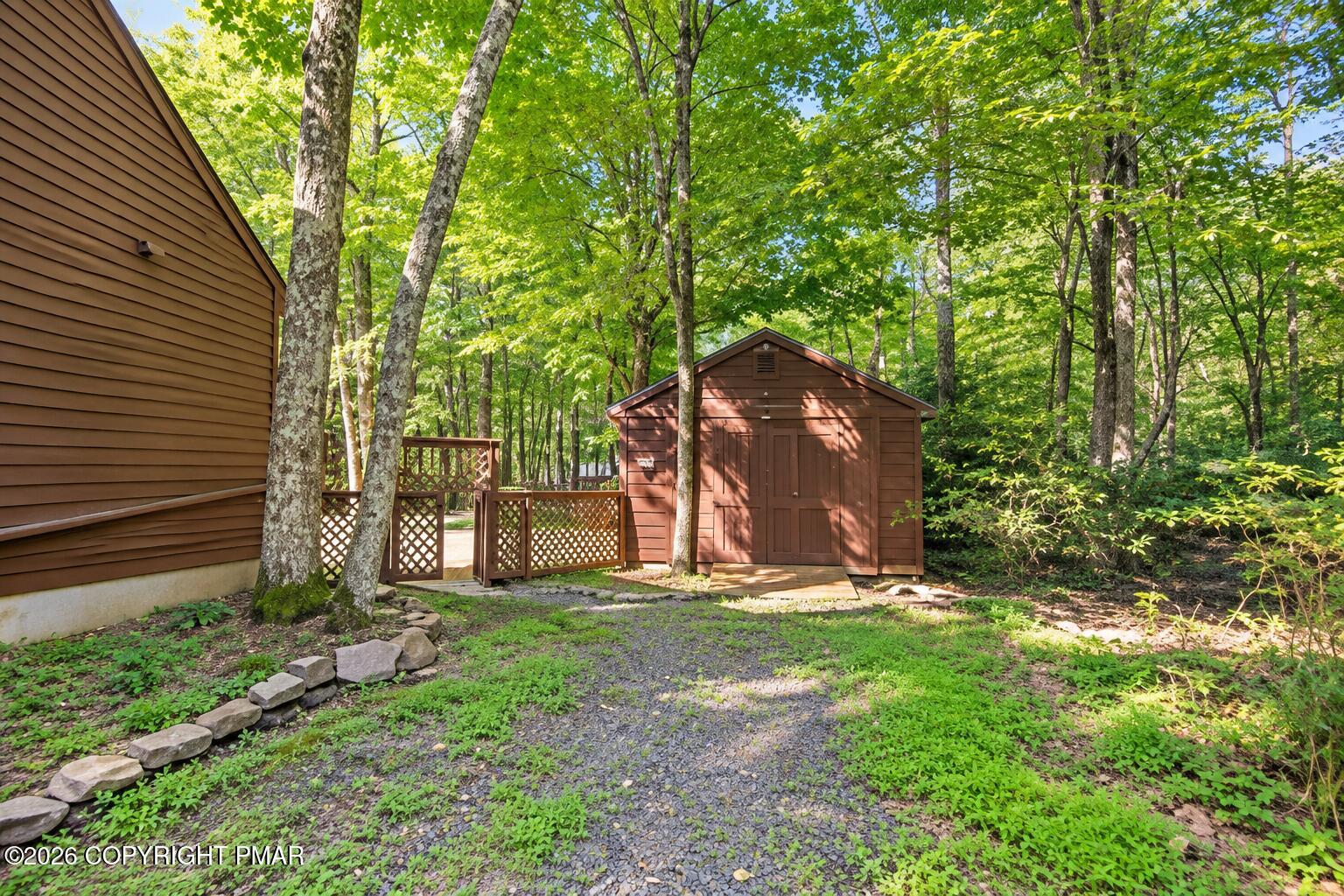 11 Apache Way Property Photo 43