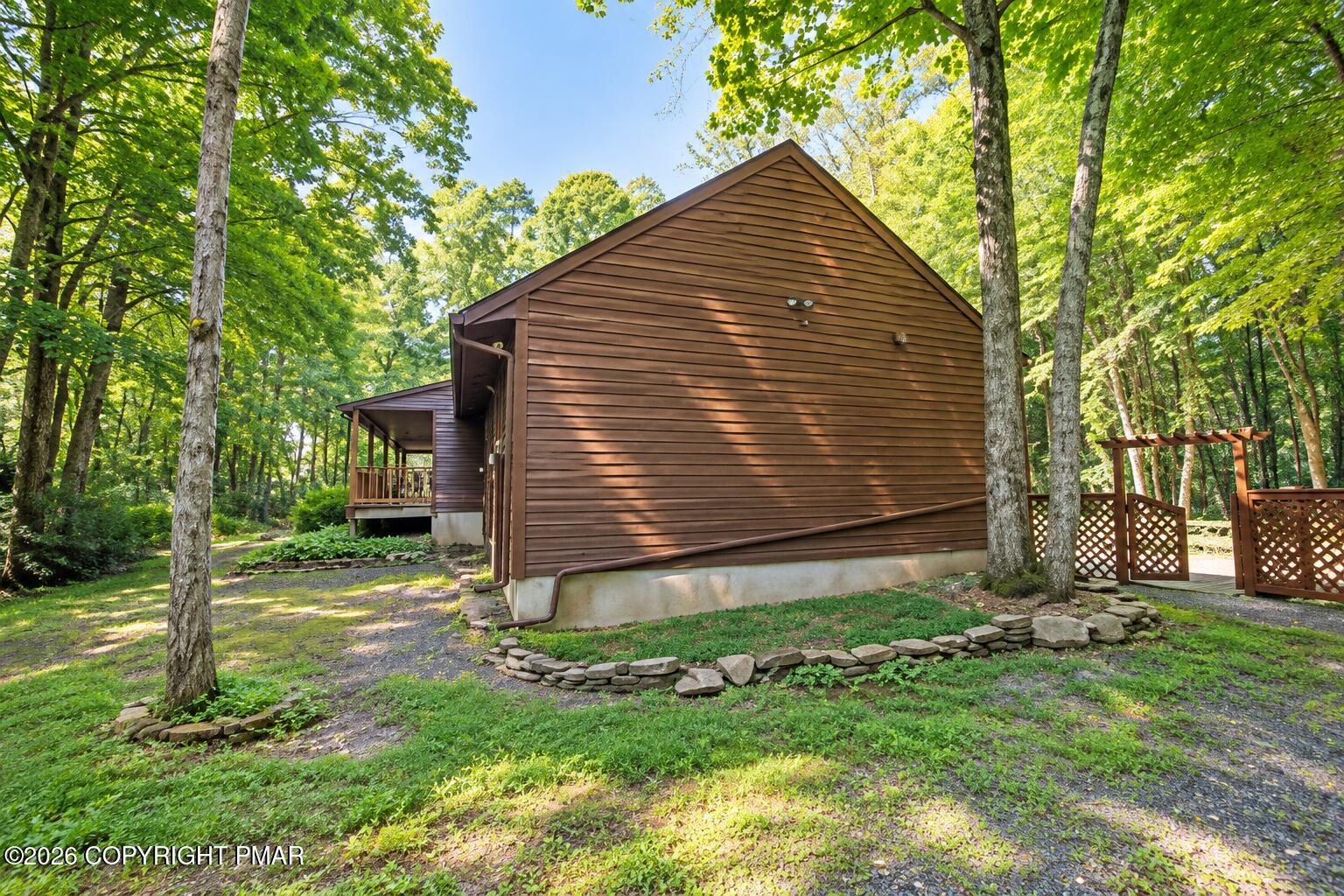11 Apache Way Property Photo 47