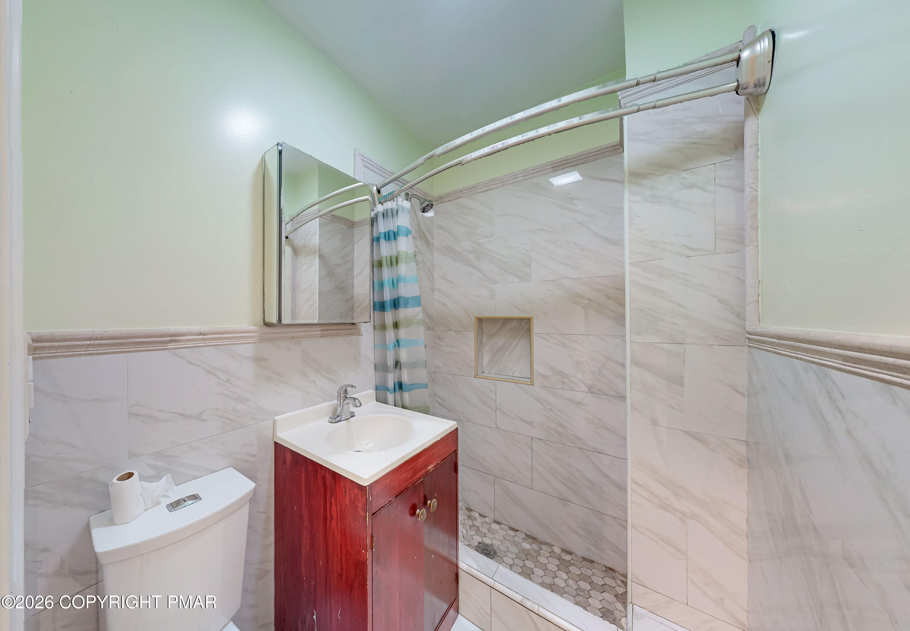 913 Sarah Street Property Photo 10