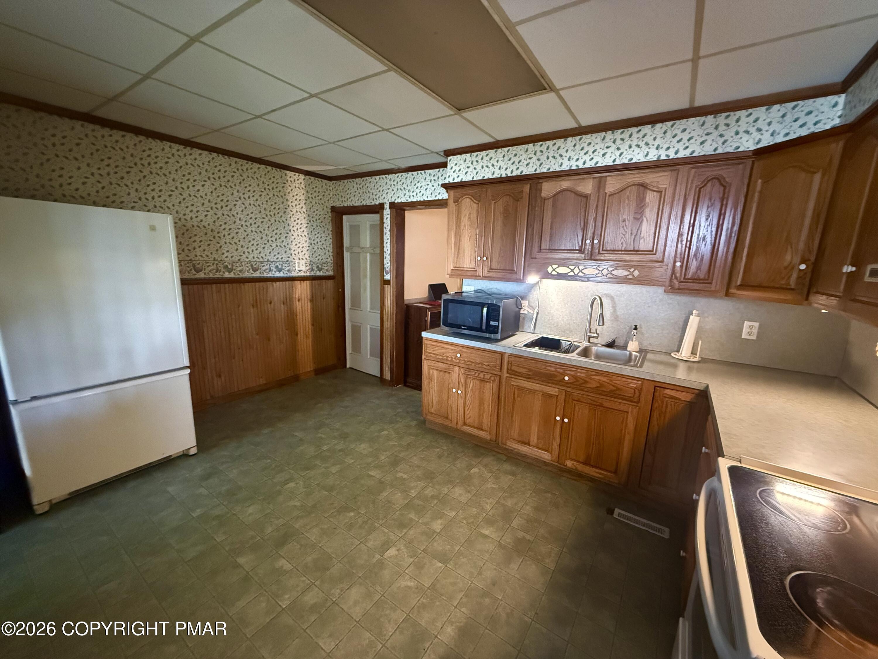 26-28 N Green Street Property Photo 5