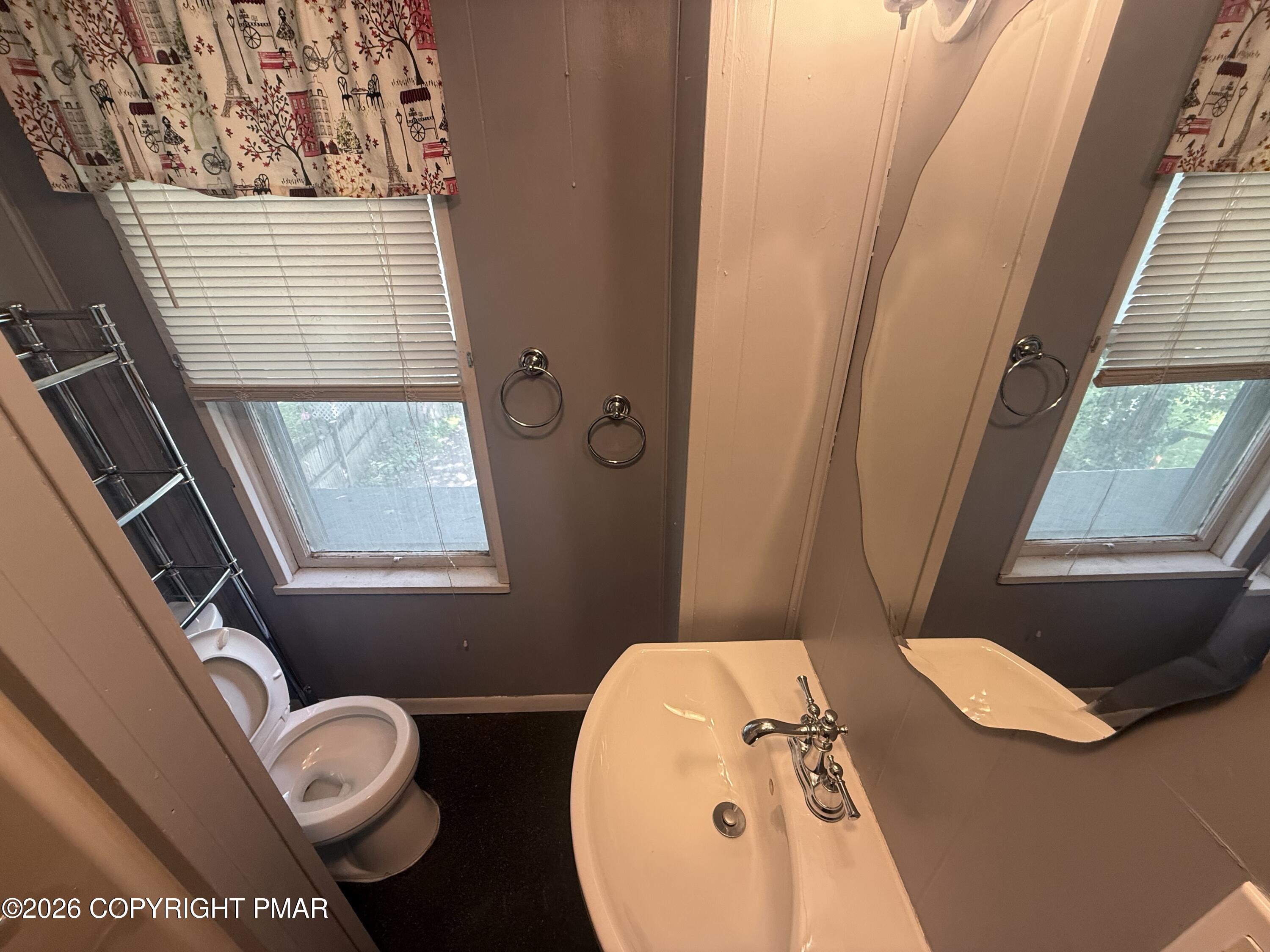 26-28 N Green Street Property Photo 13