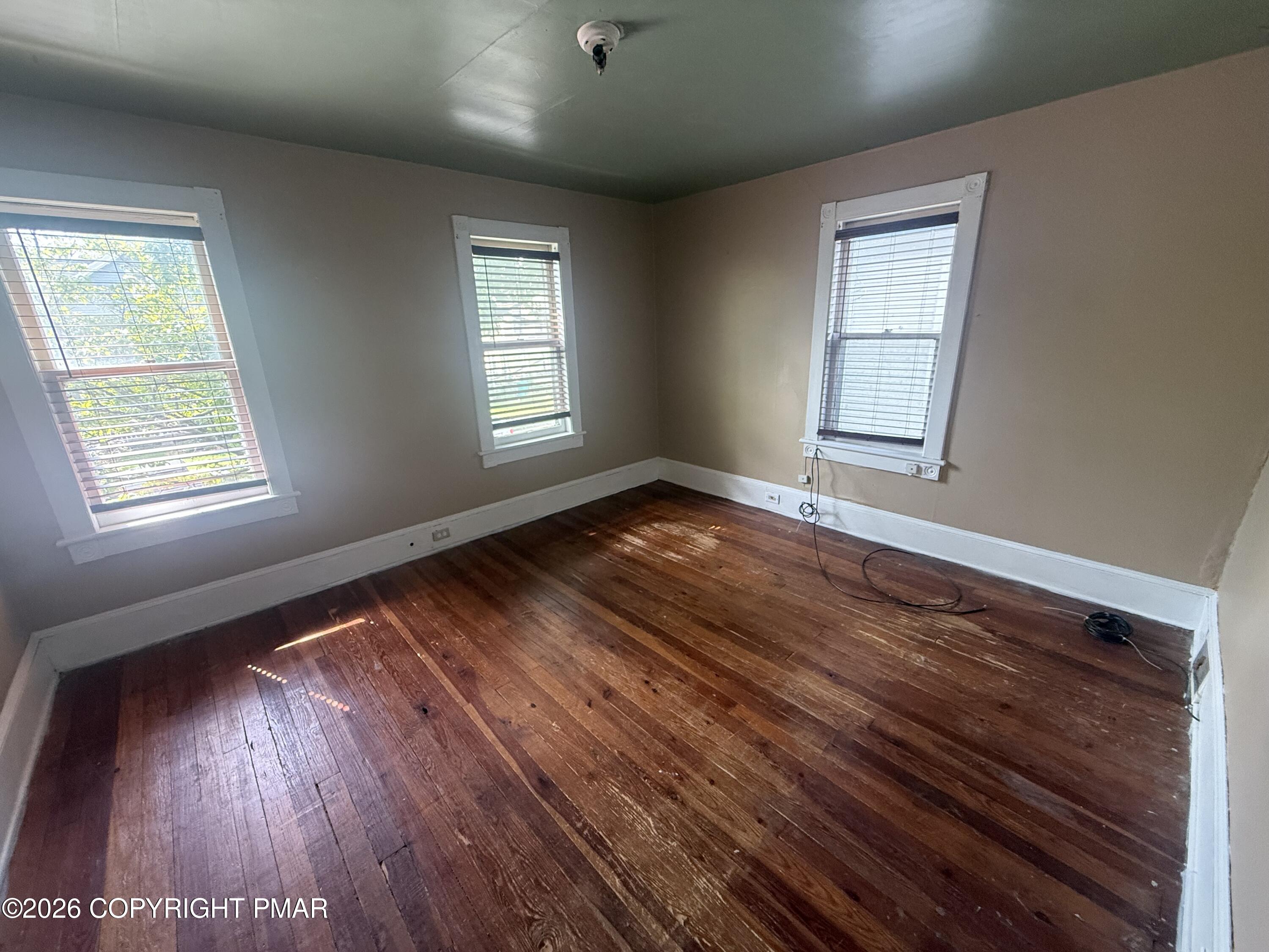 26-28 N Green Street Property Photo 18