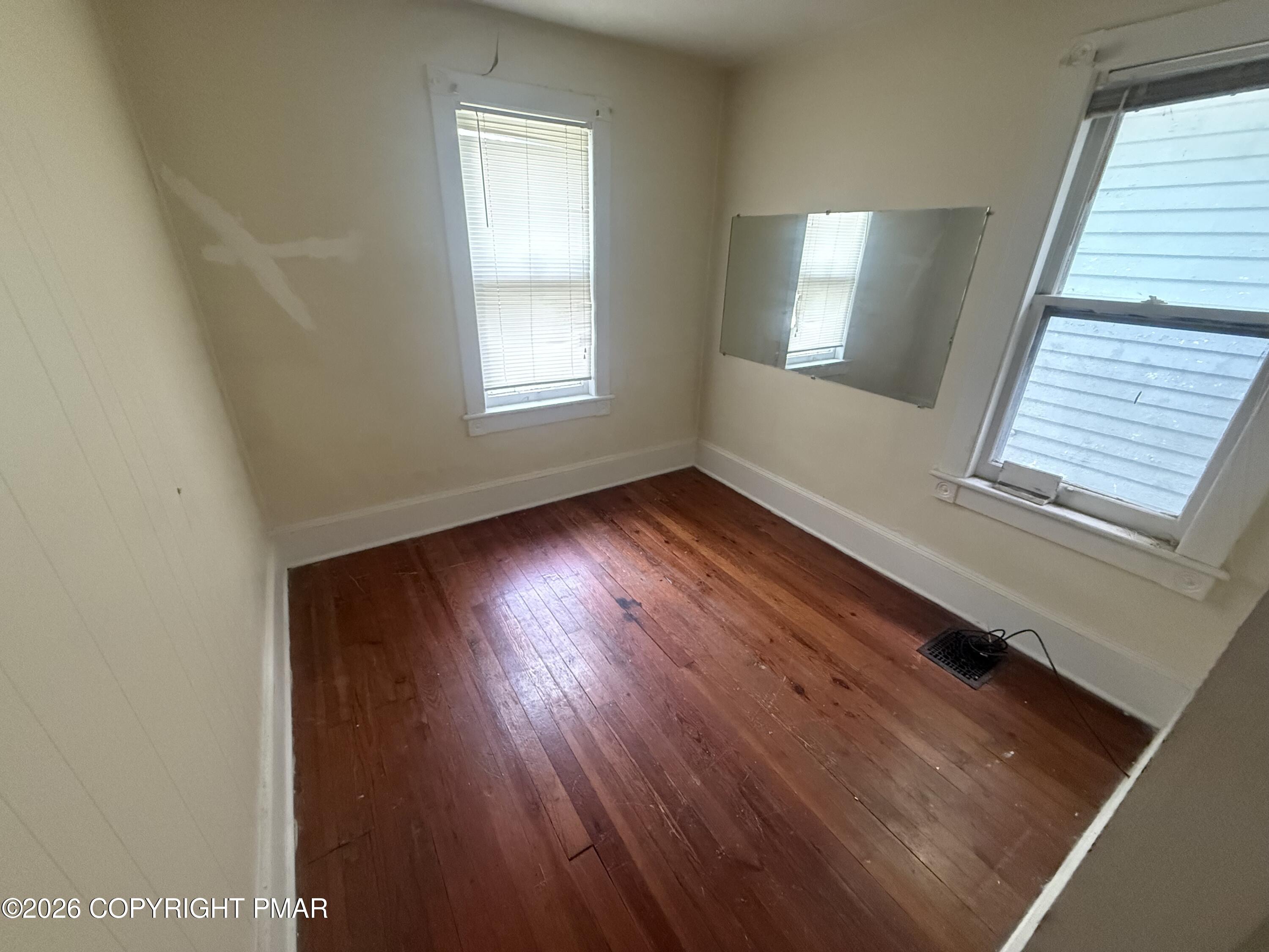 26-28 N Green Street Property Photo 24