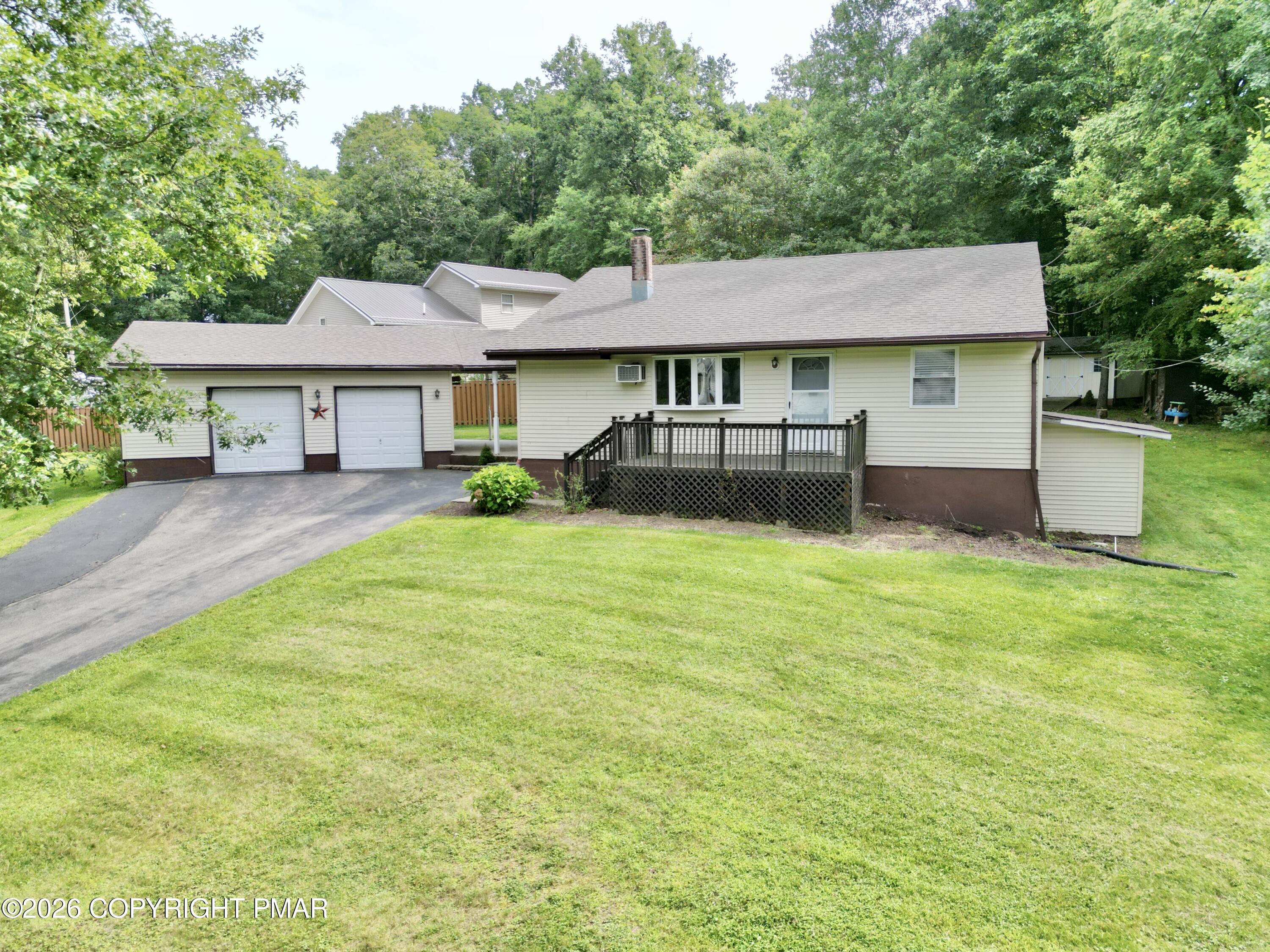 126 Lilac Drive Property Photo 2