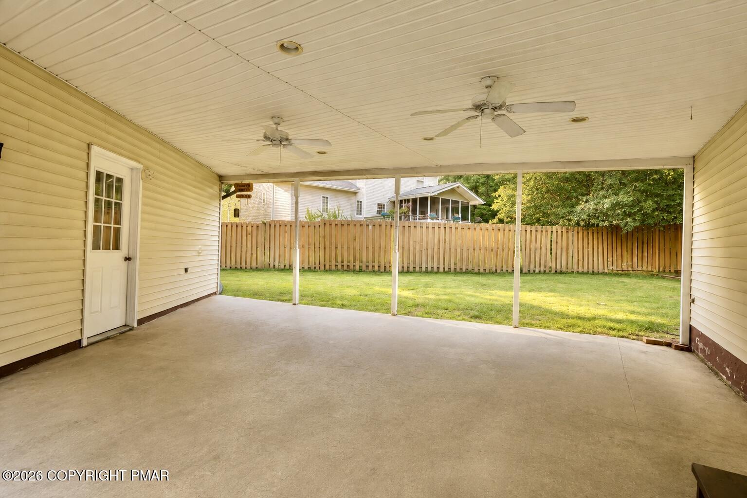 126 Lilac Drive Property Photo 5