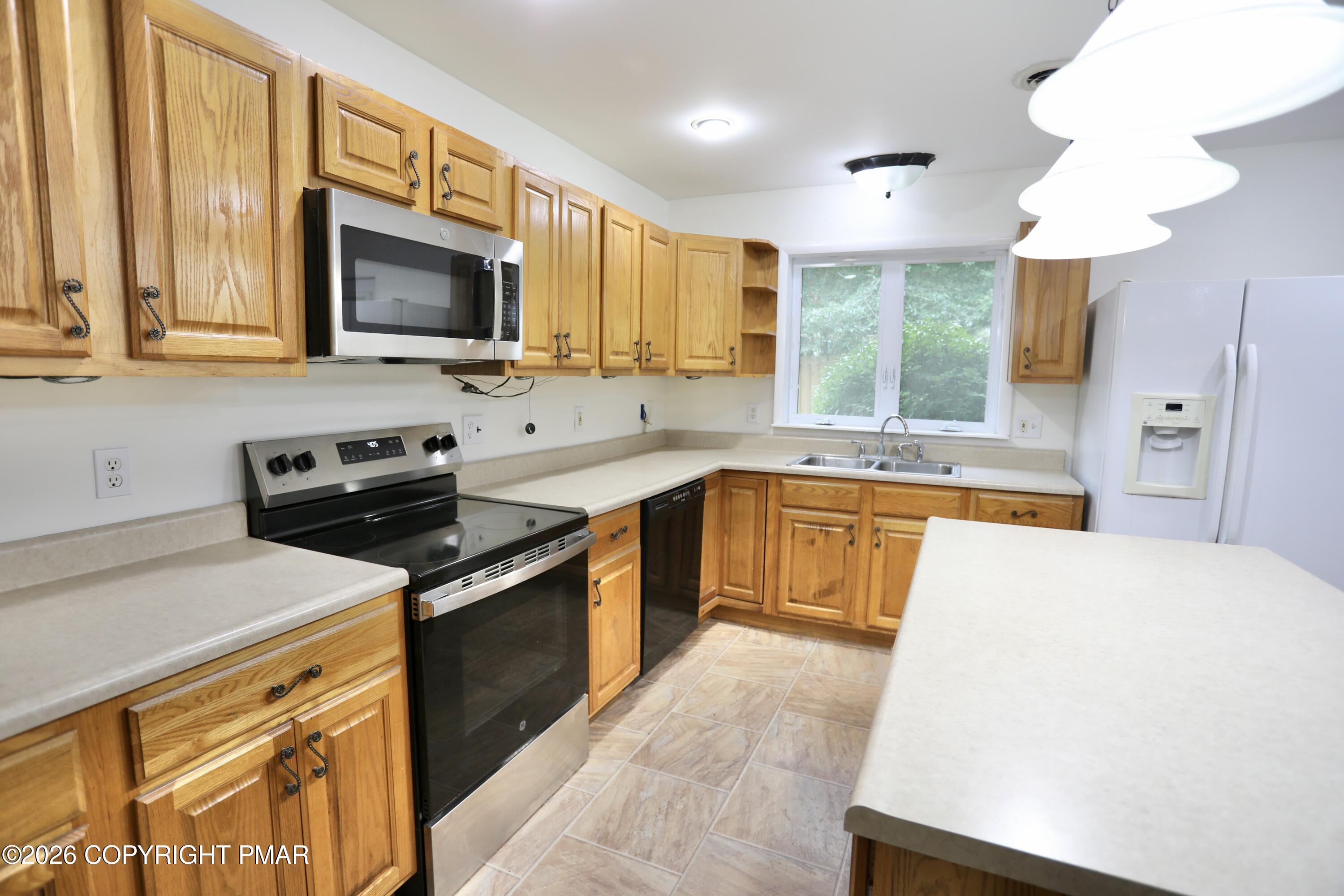 126 Lilac Drive Property Photo 11