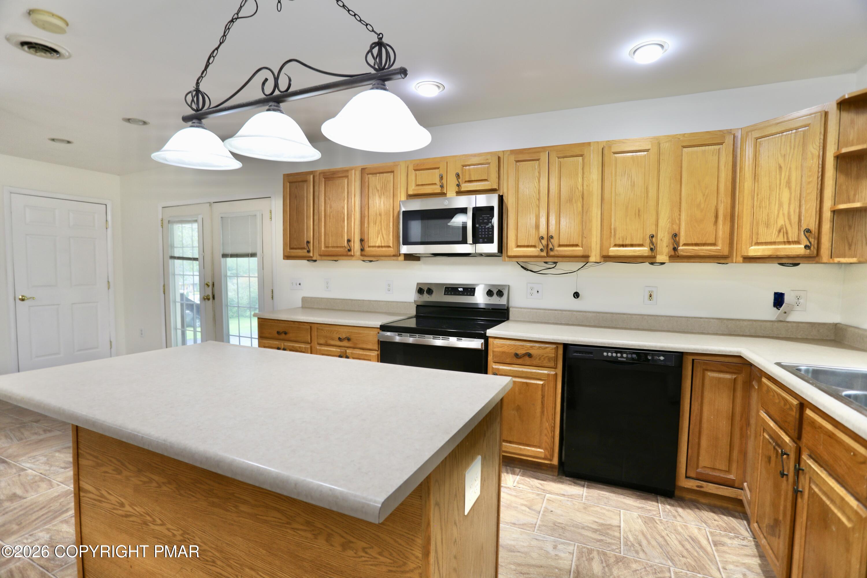 126 Lilac Drive Property Photo 12
