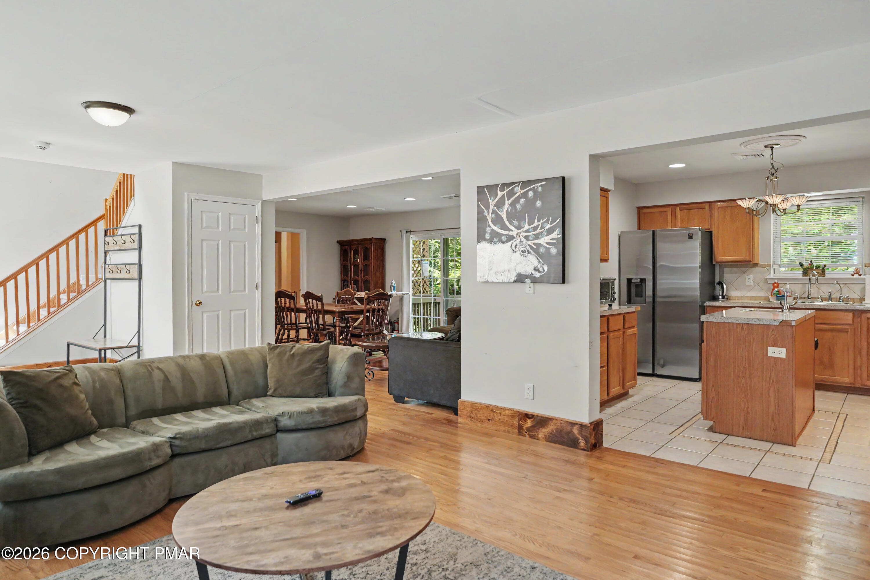220 Nadine Boulevard Property Photo 4