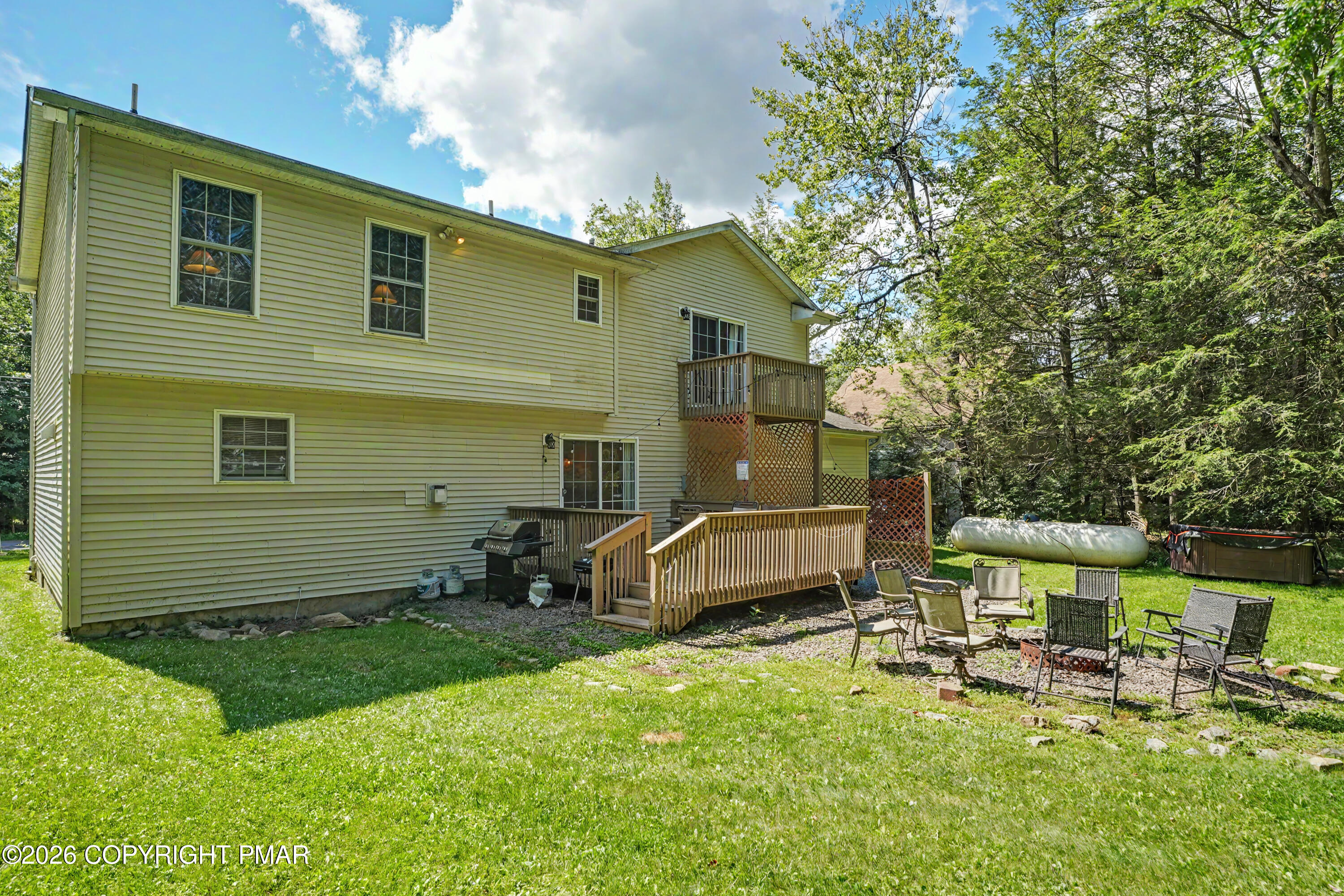 220 Nadine Boulevard Property Photo 7