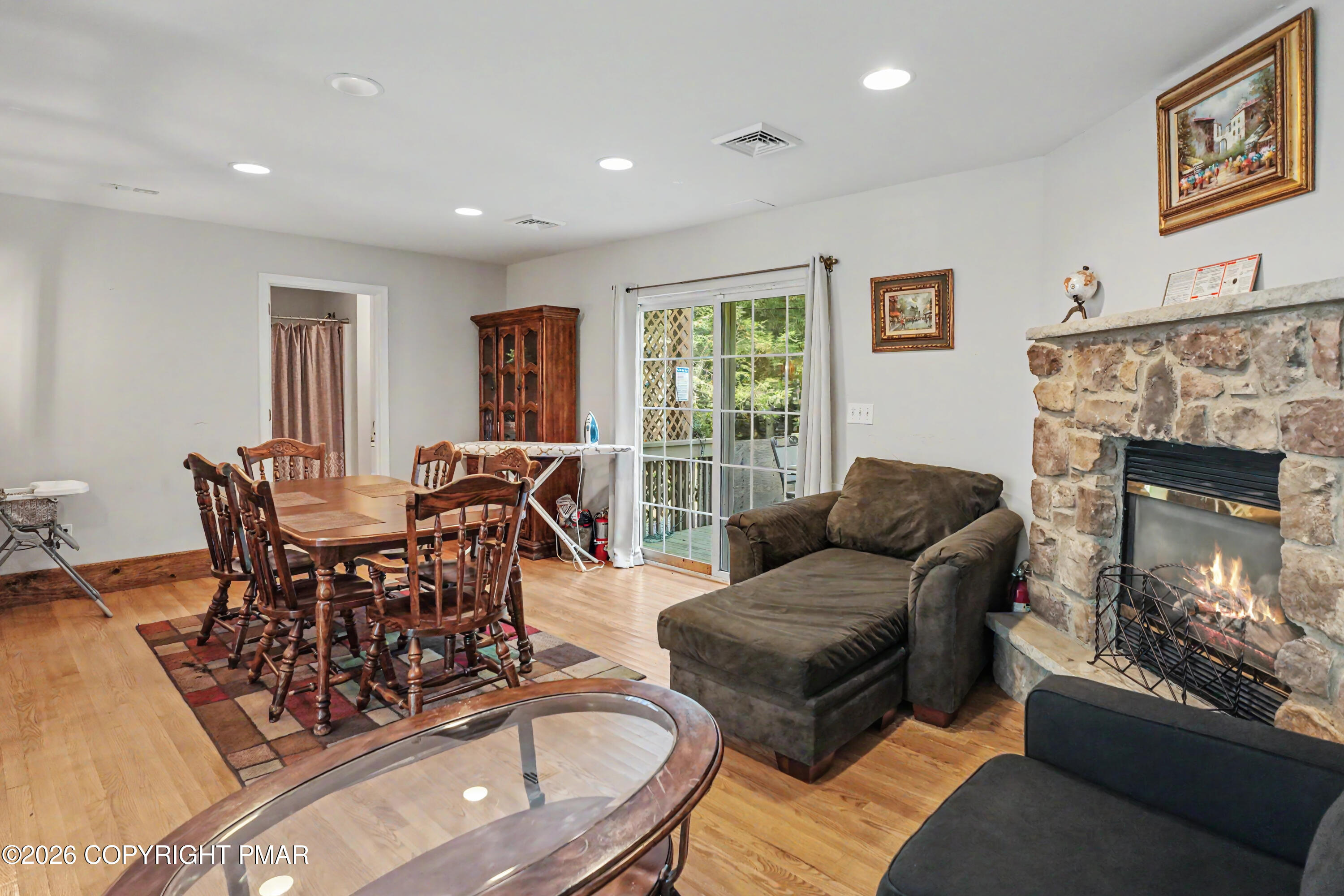 220 Nadine Boulevard Property Photo 8