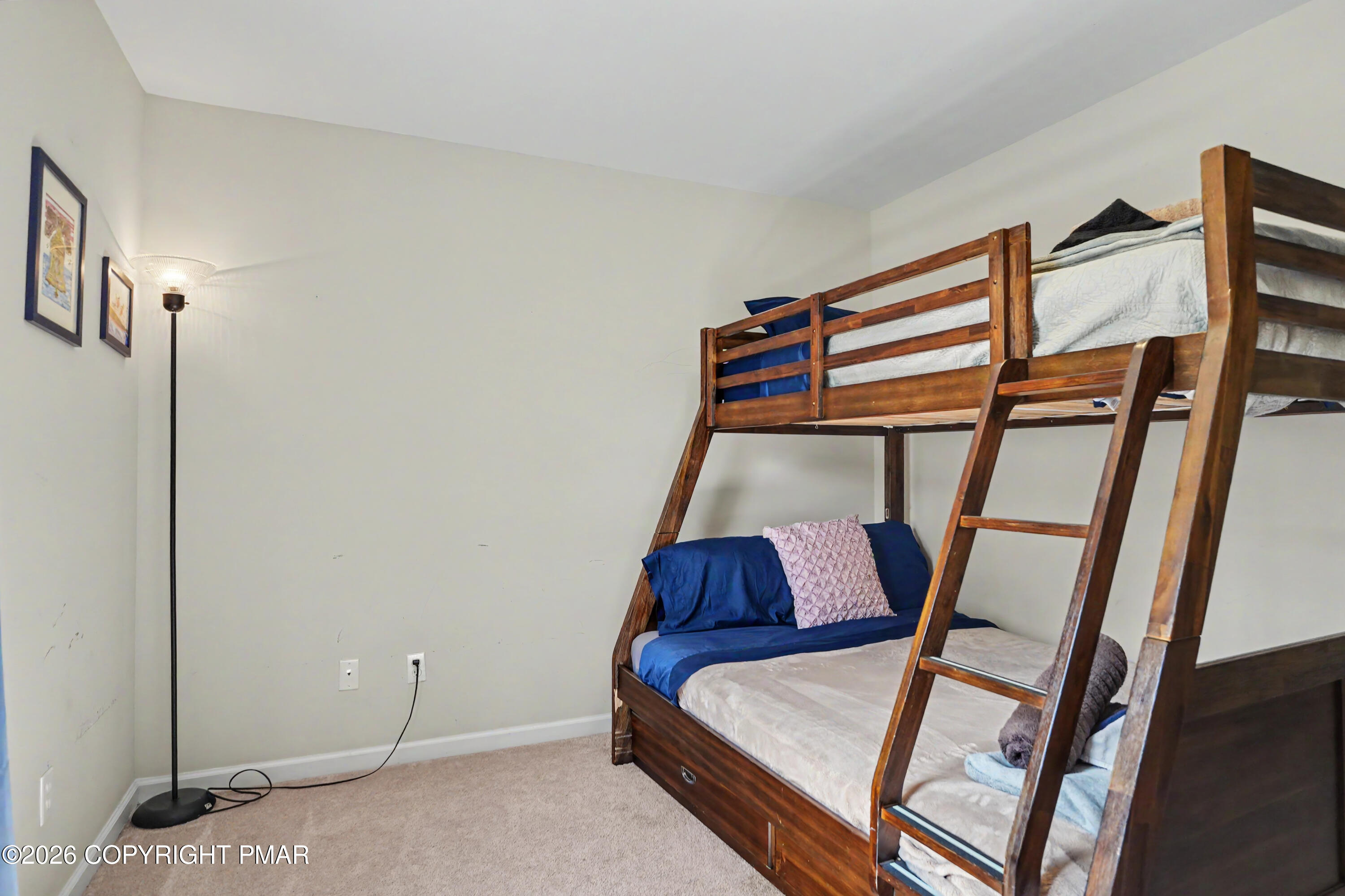 220 Nadine Boulevard Property Photo 22