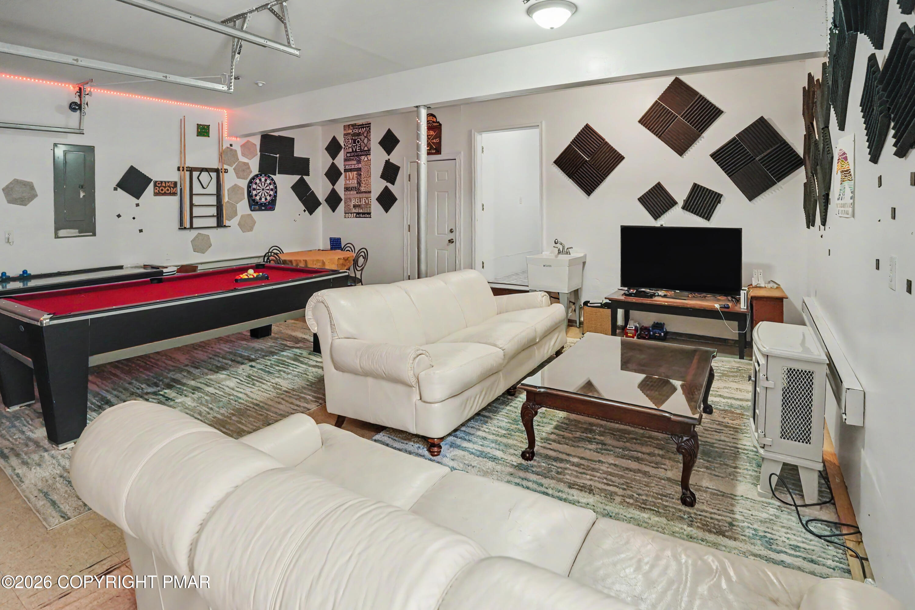 220 Nadine Boulevard Property Photo 26