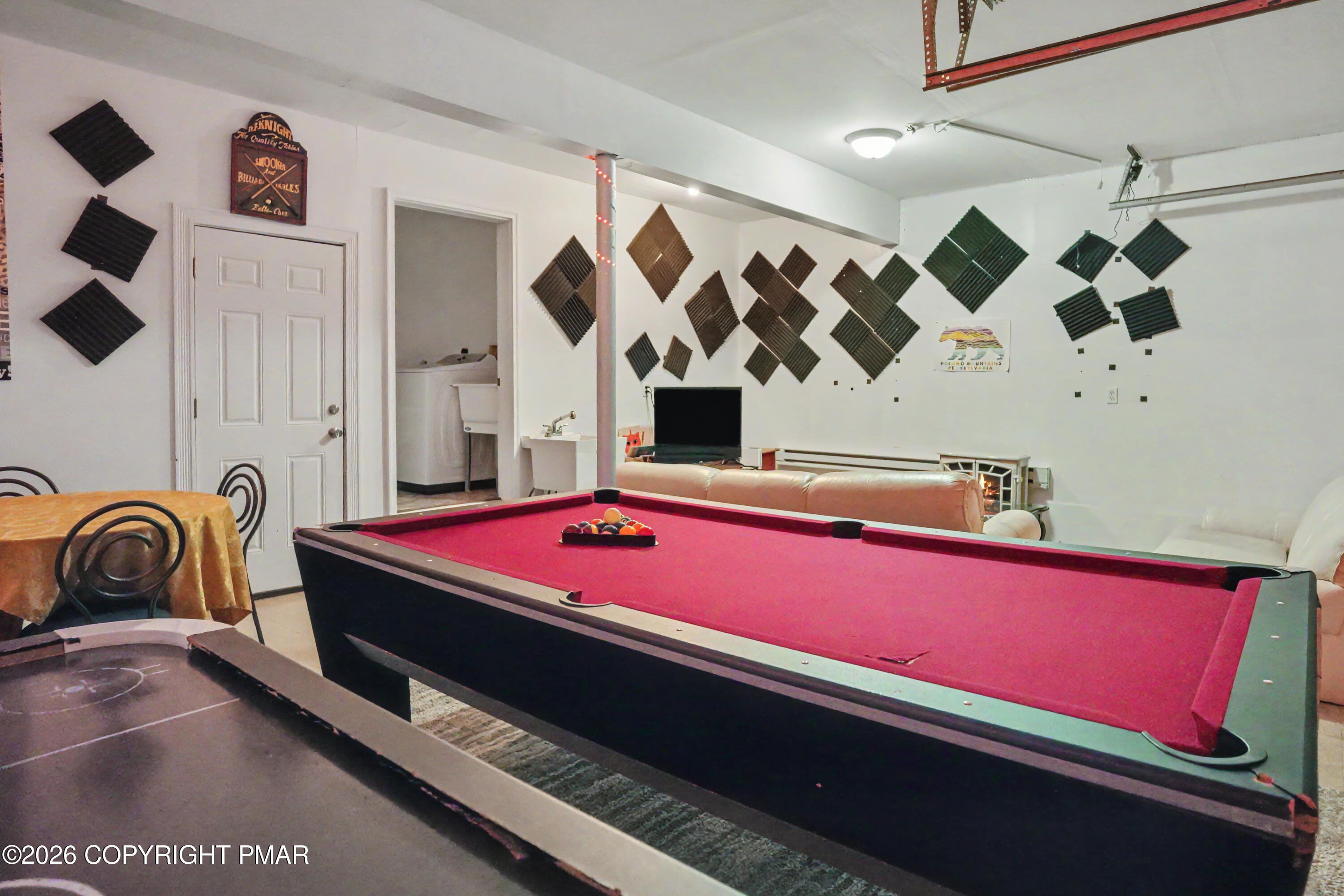 220 Nadine Boulevard Property Photo 27