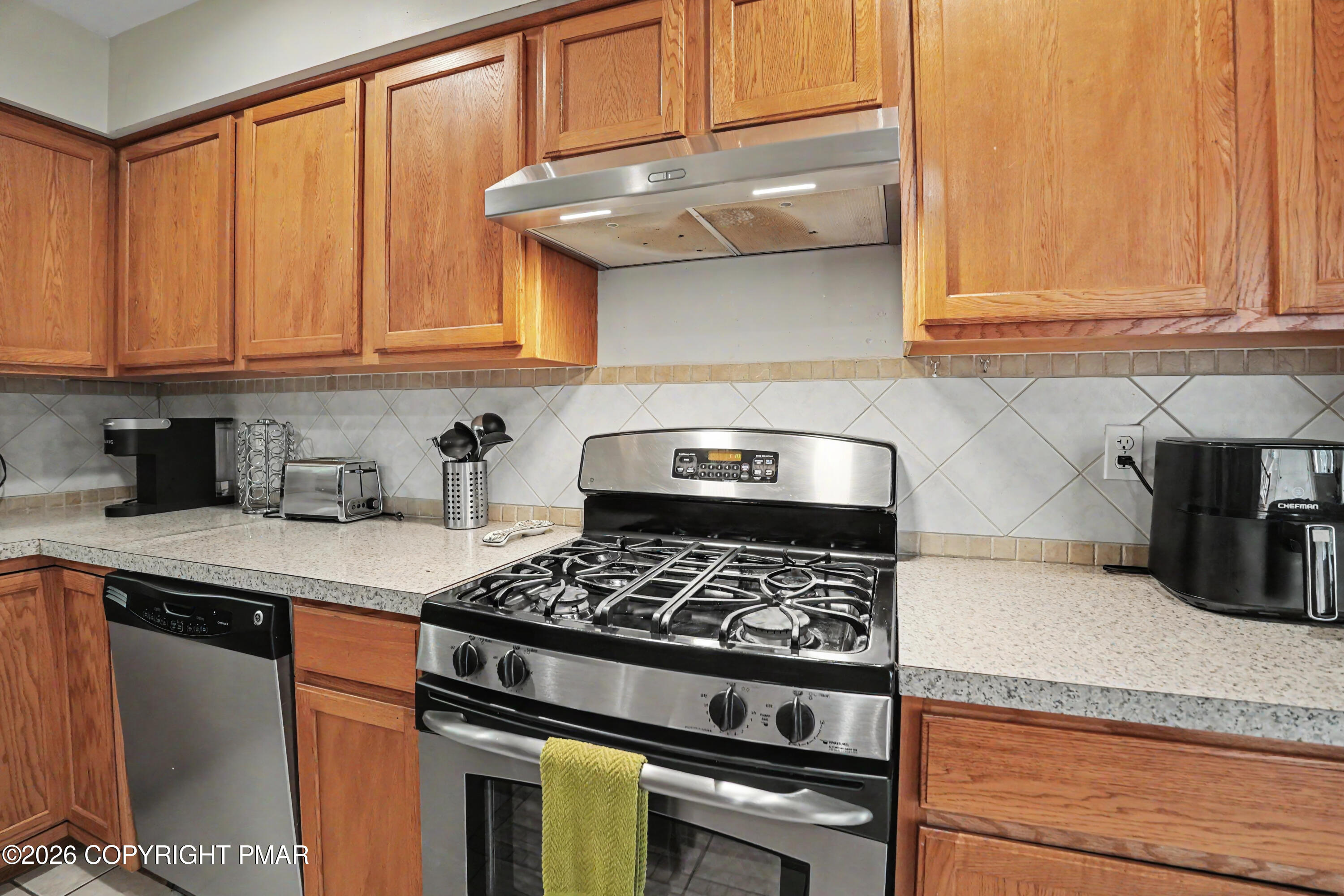220 Nadine Boulevard Property Photo 33