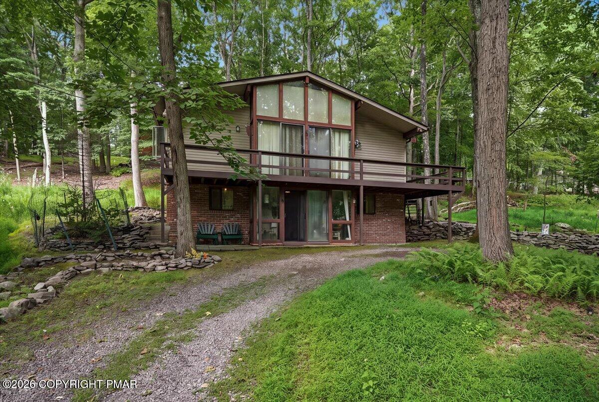 2130 Fawn Lane Property Photo 1