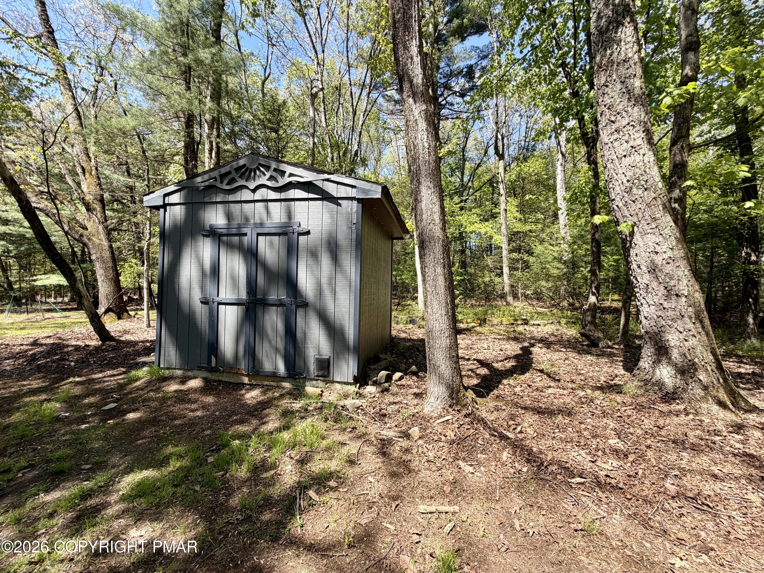 687 Dotters Corner Road Property Photo 8