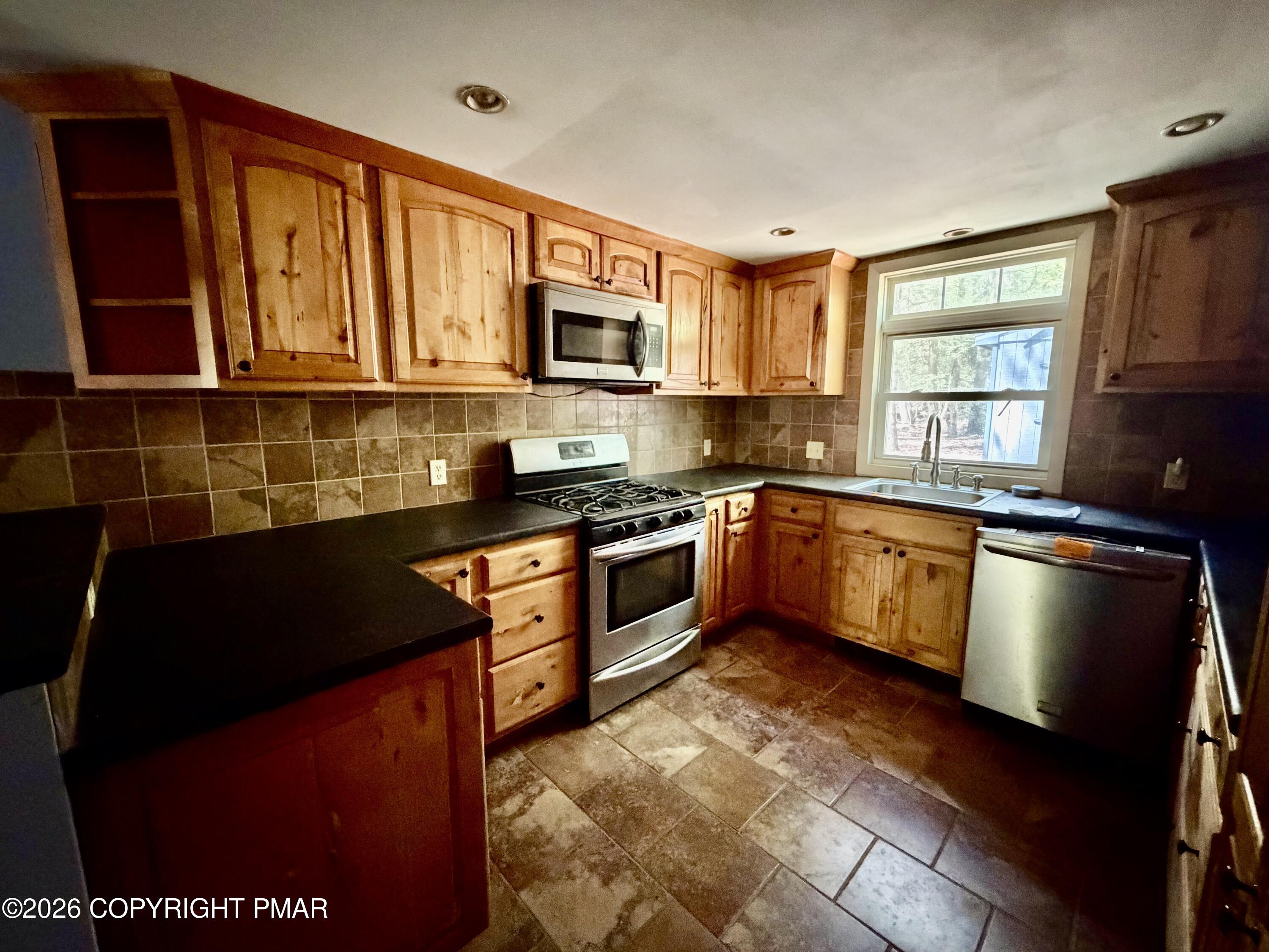 687 Dotters Corner Road Property Photo 18